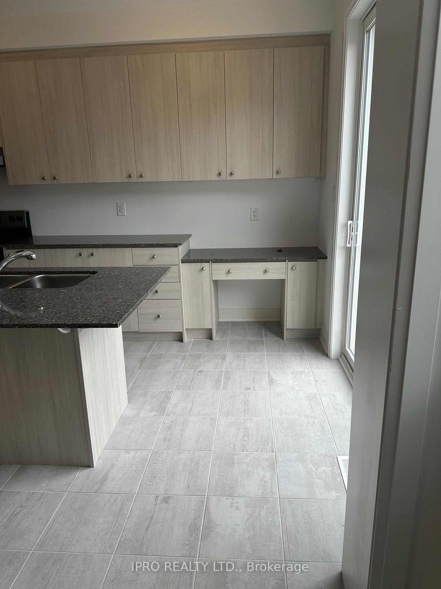 Photo 3 of Unit 7, 1257 Ferguson Drive, Milton, Bowes — HOMEH