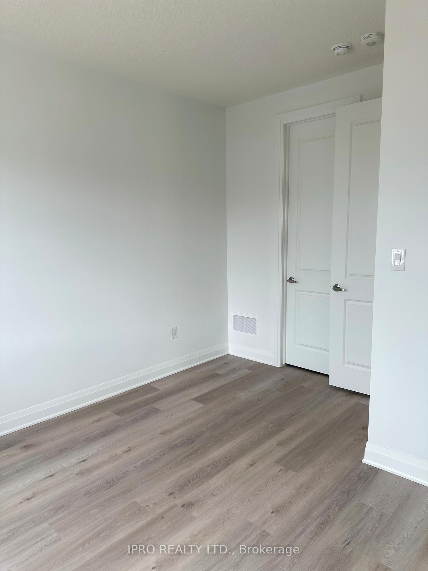 Photo 12 of Unit 7, 1257 Ferguson Drive, Milton, Bowes — HOMEH