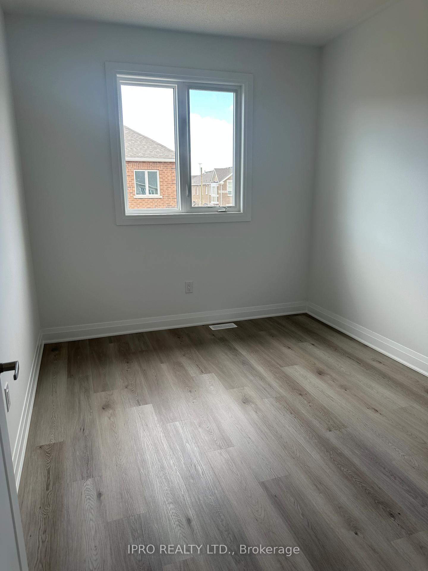 Photo 15 of Unit 7, 1257 Ferguson Drive, Milton, Bowes — HOMEH