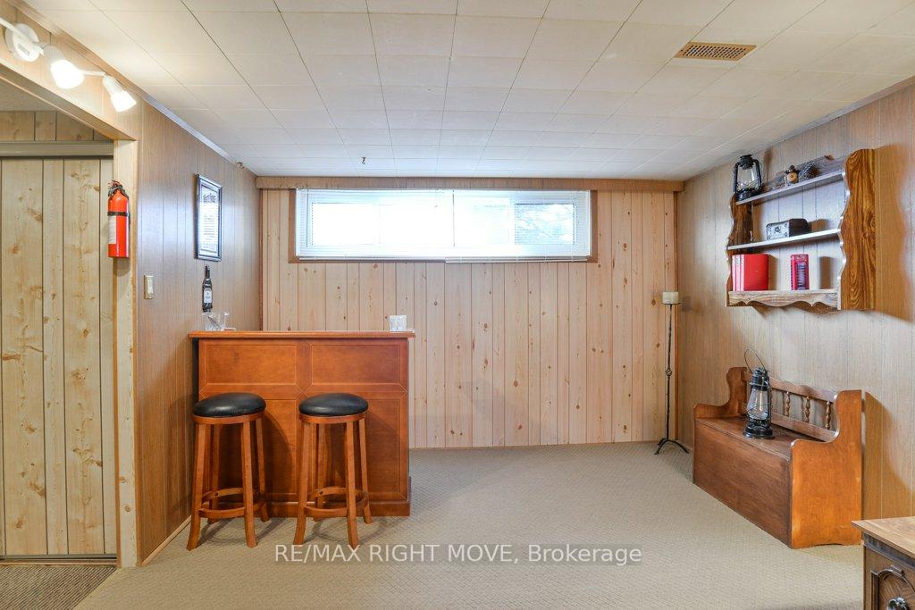 Photo 15 of 46 Esther Anne Drive, Orillia — HOMEH