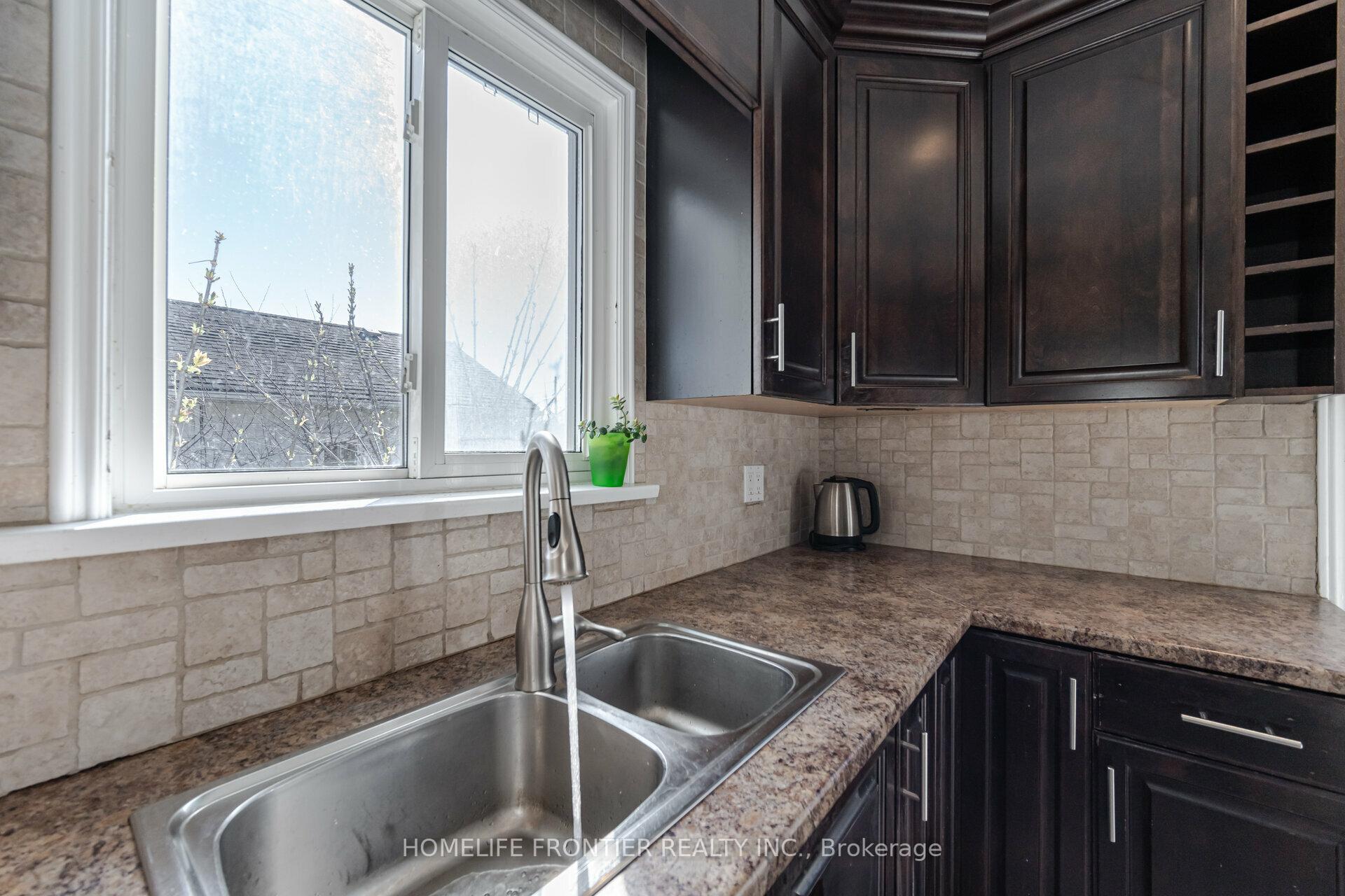 Photo 21 of 128 Eagle Street, Newmarket, Central Newmarket — HOMEH