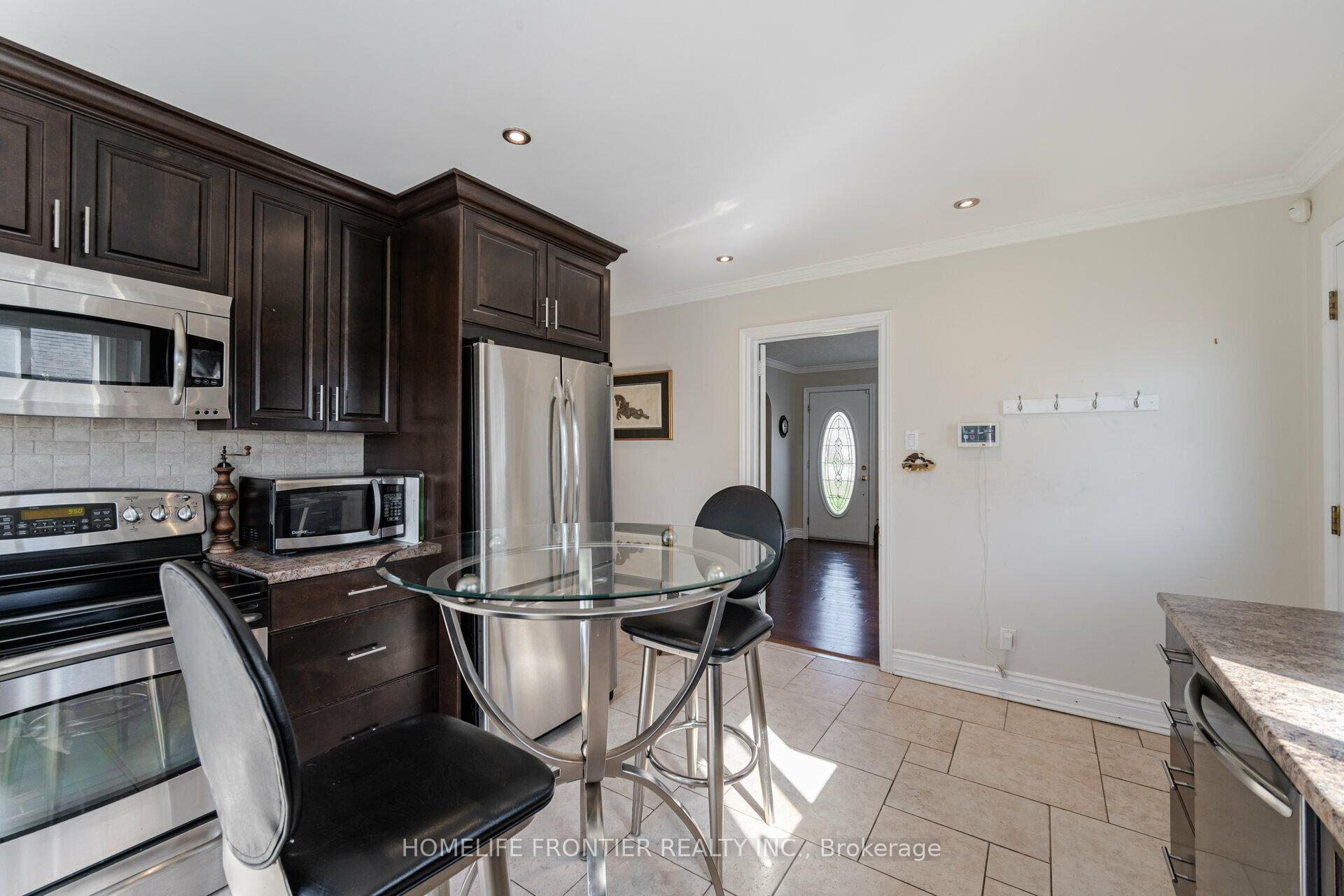 Photo 22 of 128 Eagle Street, Newmarket, Central Newmarket — HOMEH