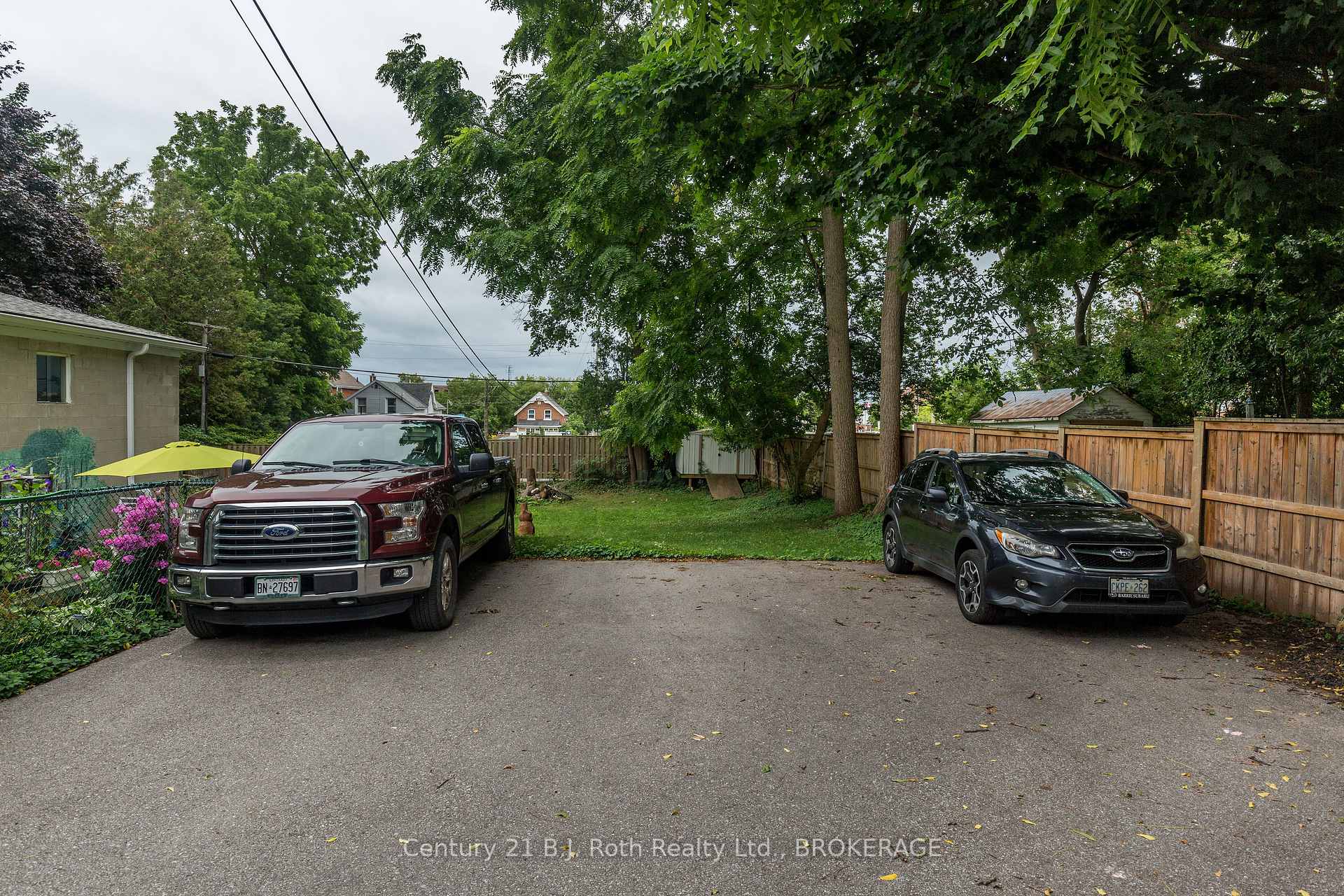 Photo 4 of 145 Mary Street, Orillia — HOMEH