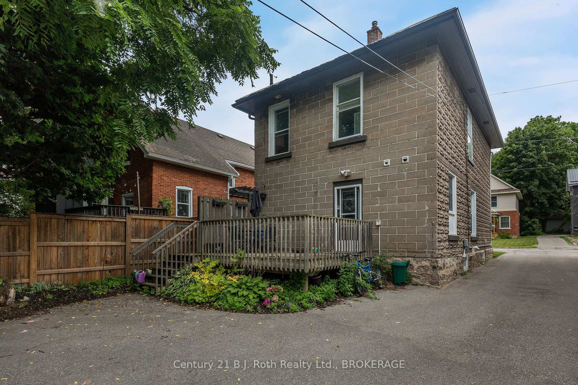 Photo 6 of 145 Mary Street, Orillia — HOMEH