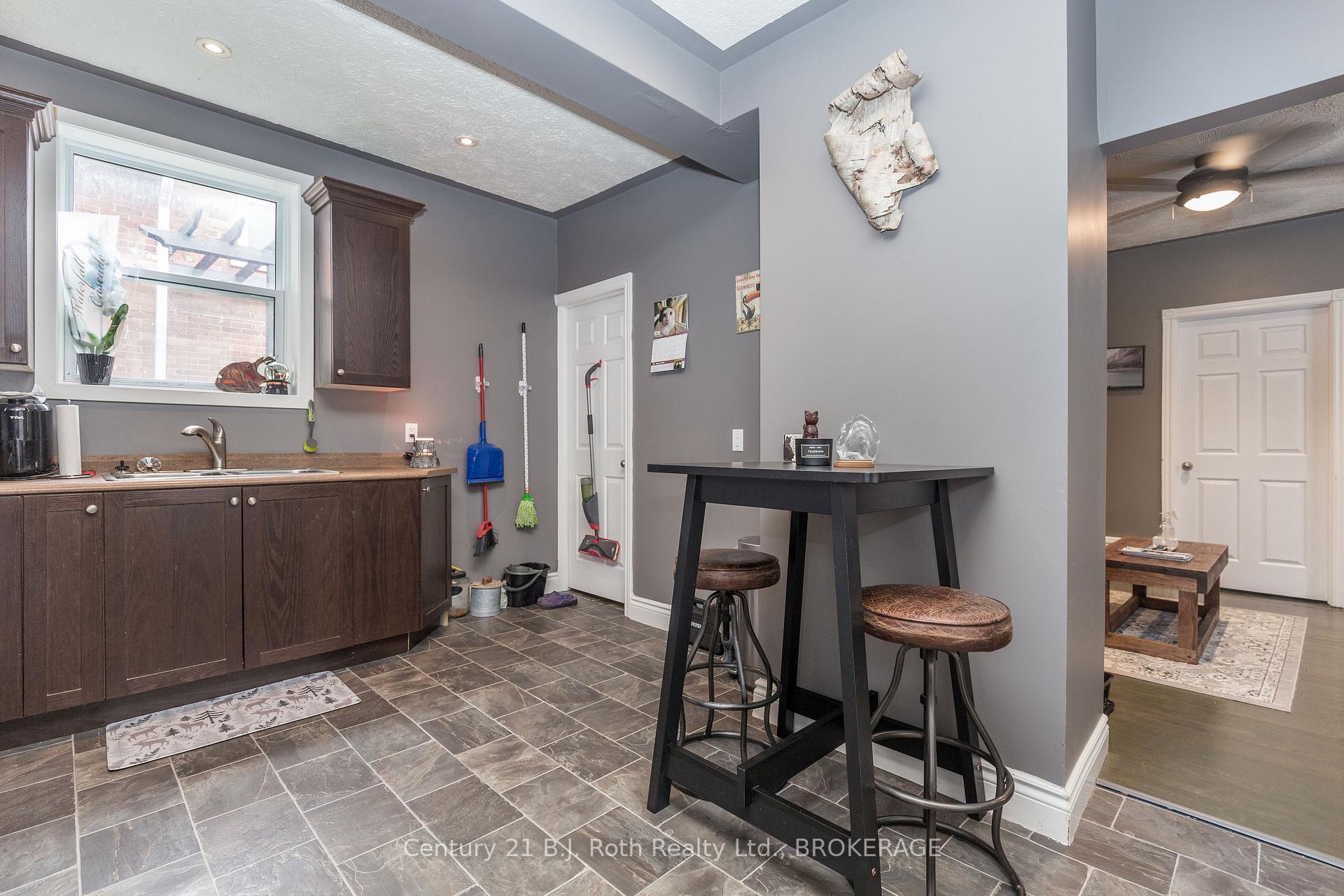 Photo 11 of 145 Mary Street, Orillia — HOMEH