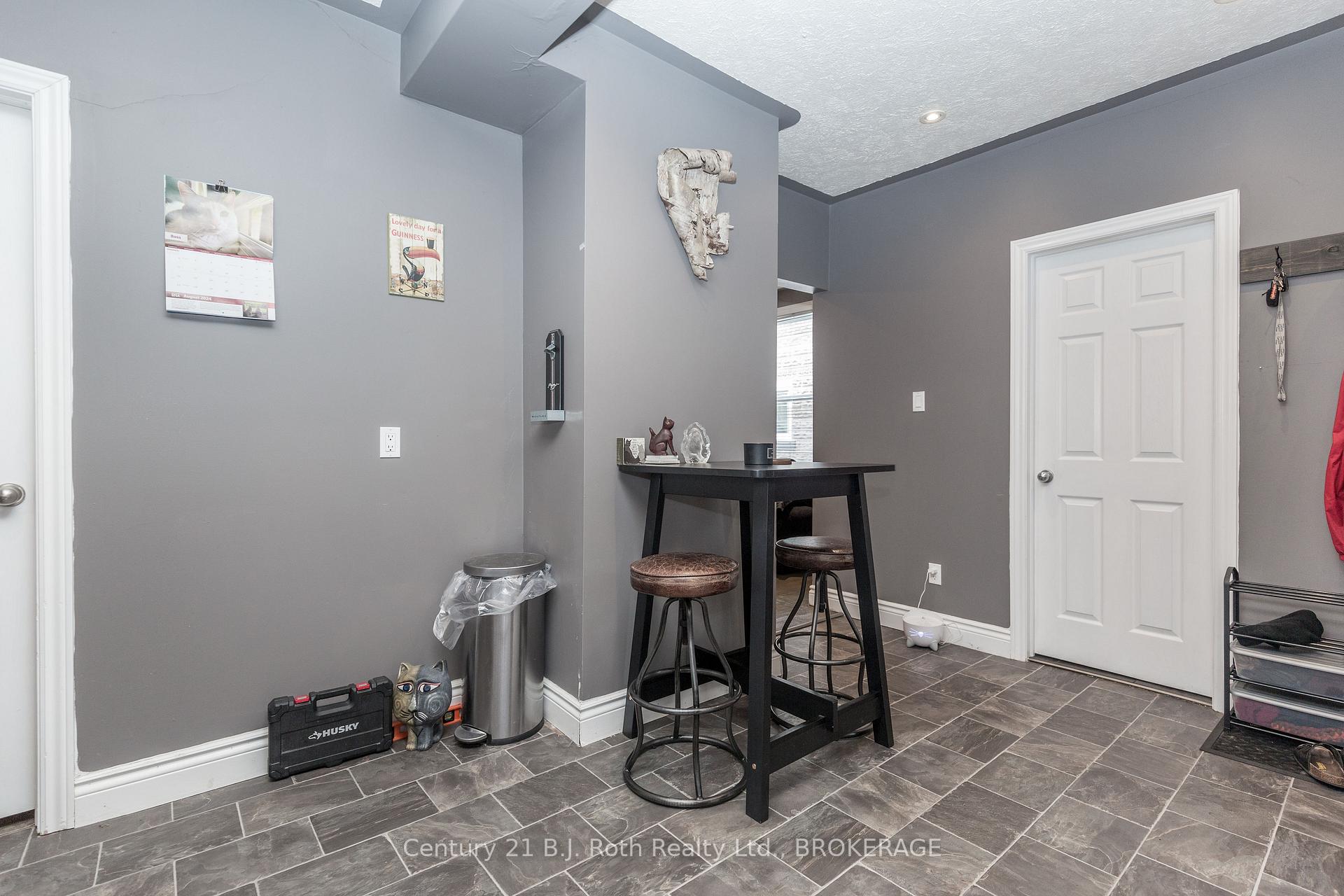 Photo 15 of 145 Mary Street, Orillia — HOMEH