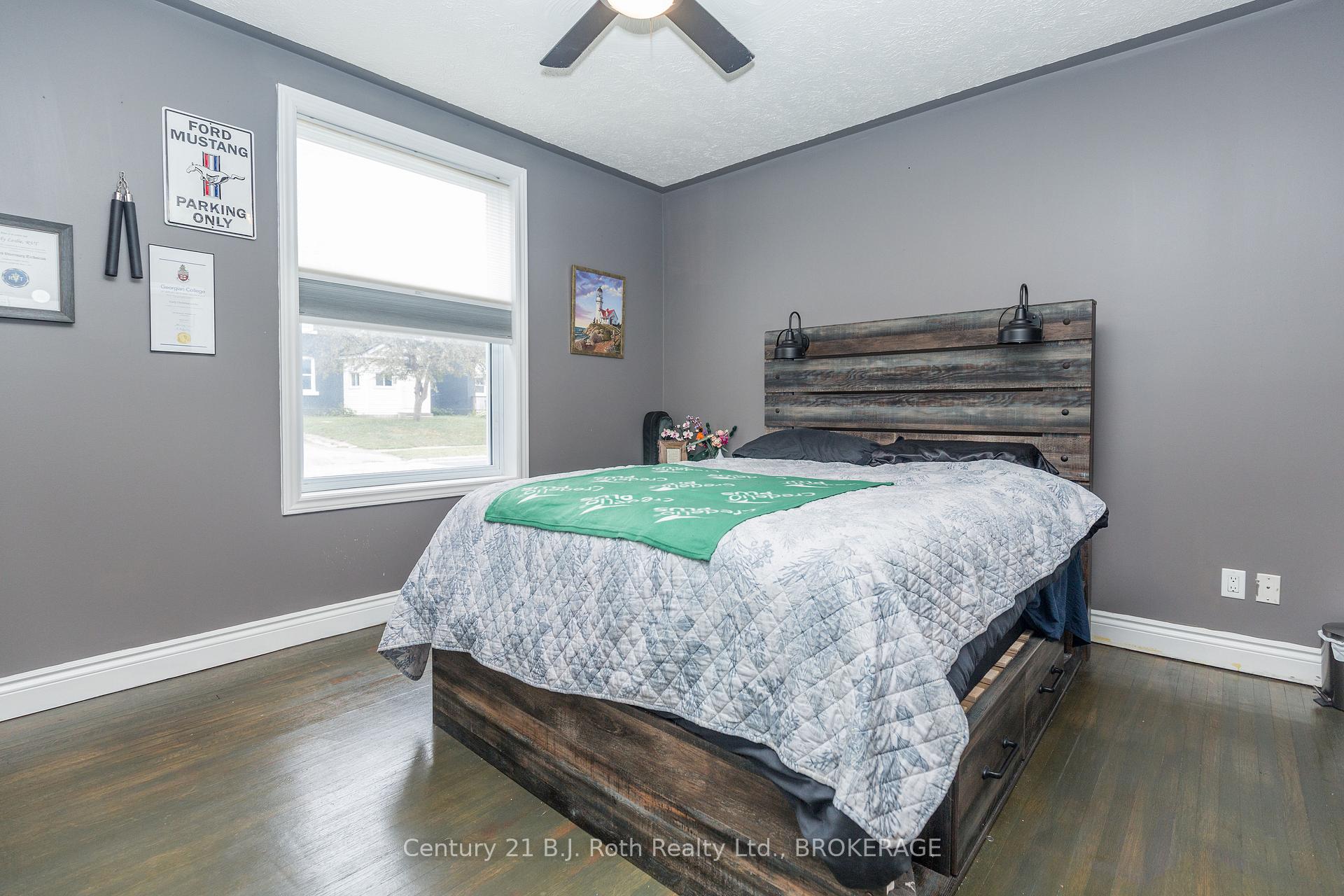 Photo 22 of 145 Mary Street, Orillia — HOMEH
