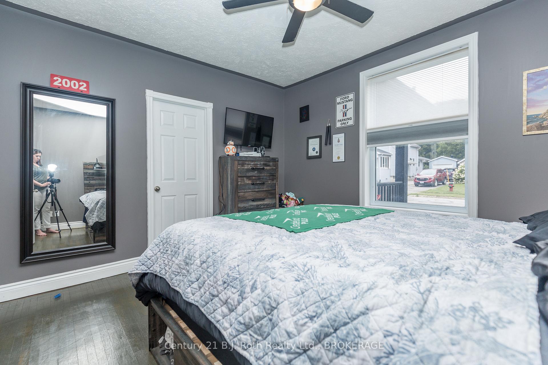 Photo 23 of 145 Mary Street, Orillia — HOMEH