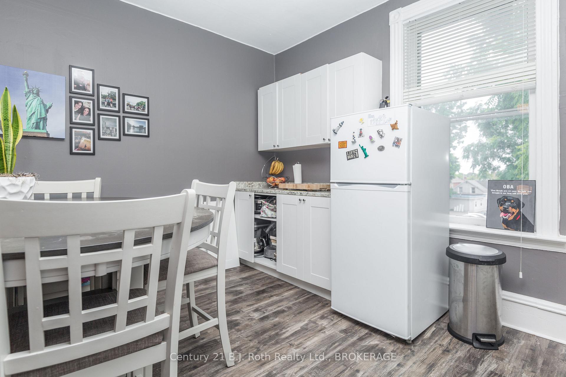 Photo 33 of 145 Mary Street, Orillia — HOMEH