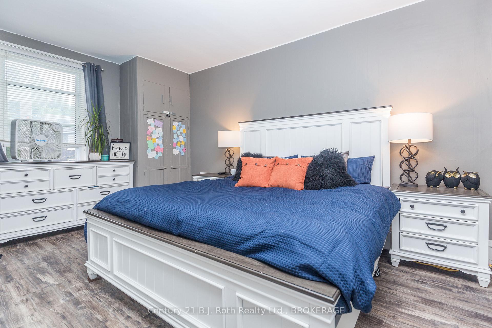 Photo 36 of 145 Mary Street, Orillia — HOMEH