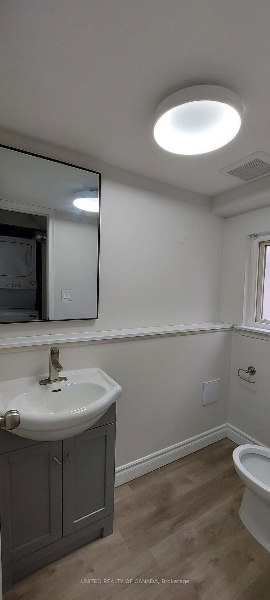 Photo 16 of Unit Main, 115 Huron Heights Drive, Newmarket, Huron Heights-Leslie Valley — HOMEH