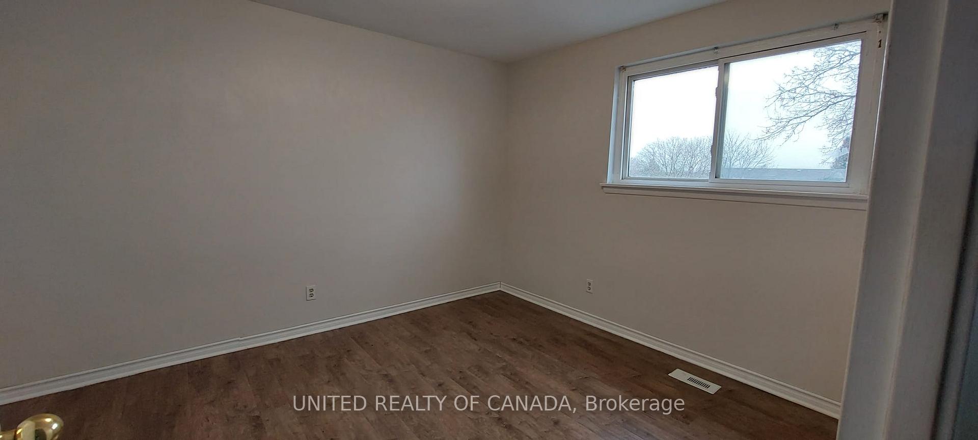 Photo 23 of Unit Main, 115 Huron Heights Drive, Newmarket, Huron Heights-Leslie Valley — HOMEH