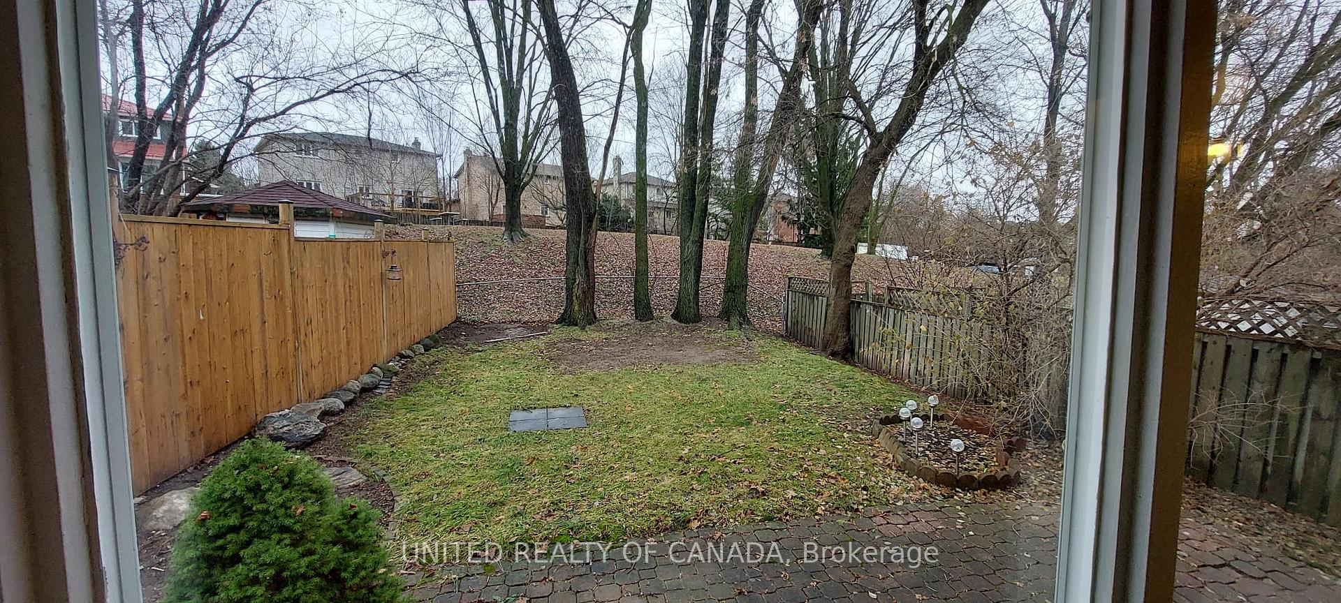 Photo 27 of Unit Main, 115 Huron Heights Drive, Newmarket, Huron Heights-Leslie Valley — HOMEH