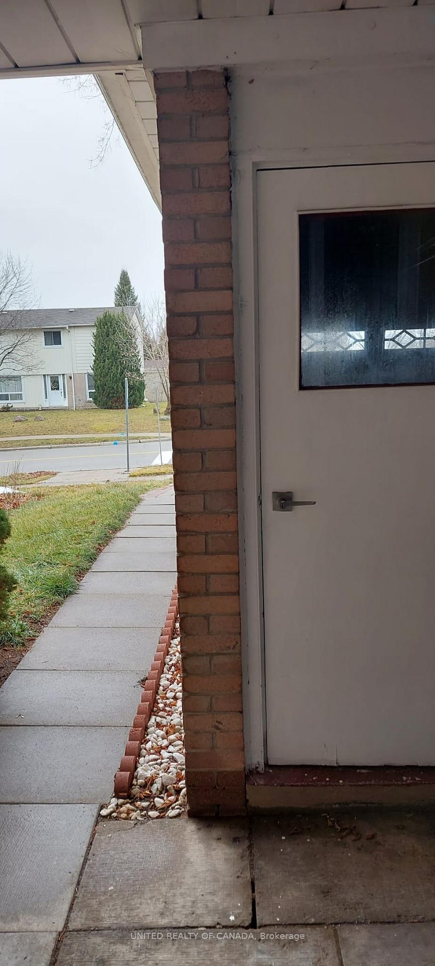 Photo 30 of Unit Main, 115 Huron Heights Drive, Newmarket, Huron Heights-Leslie Valley — HOMEH