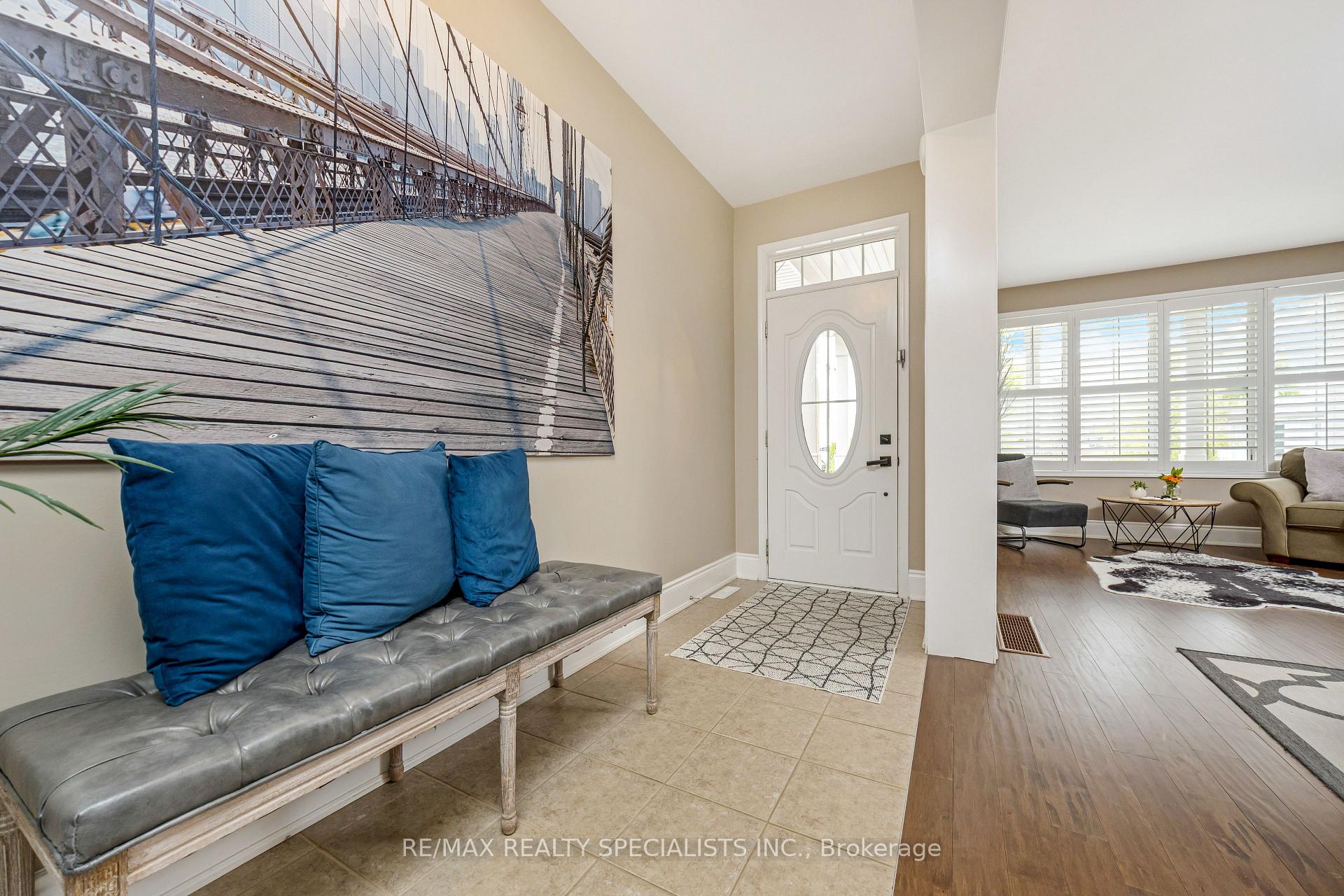 Photo 3 of 918 Drysdale Crescent, Milton, Willmott — HOMEH