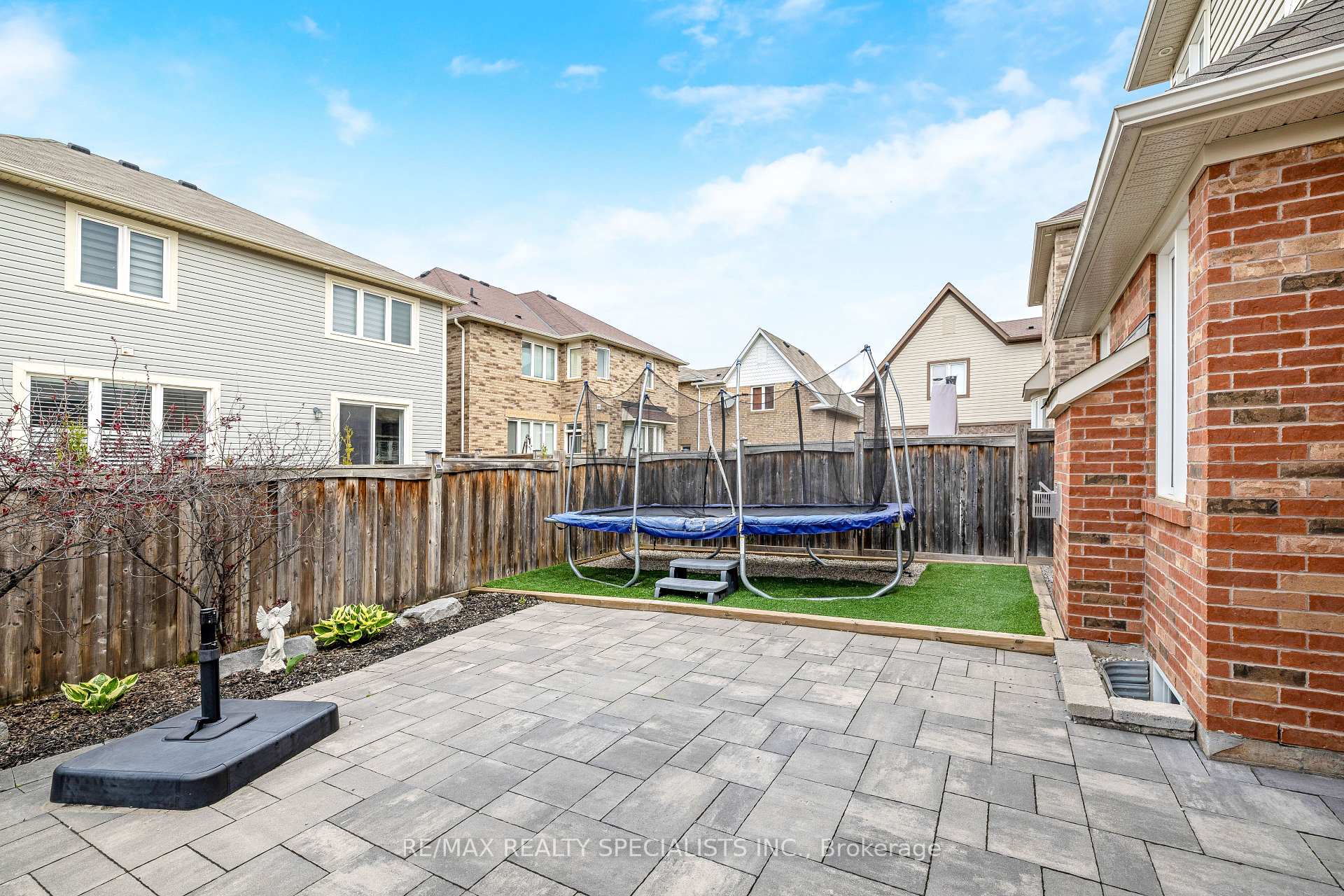 Photo 34 of 918 Drysdale Crescent, Milton, Willmott — HOMEH