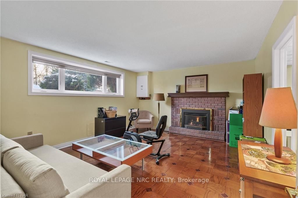 Photo 10 of 41 Bigelow Crescent, Pelham, Fonthill — HOMEH