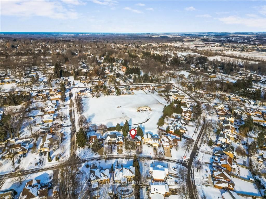 Photo 15 of 41 Bigelow Crescent, Pelham, Fonthill — HOMEH