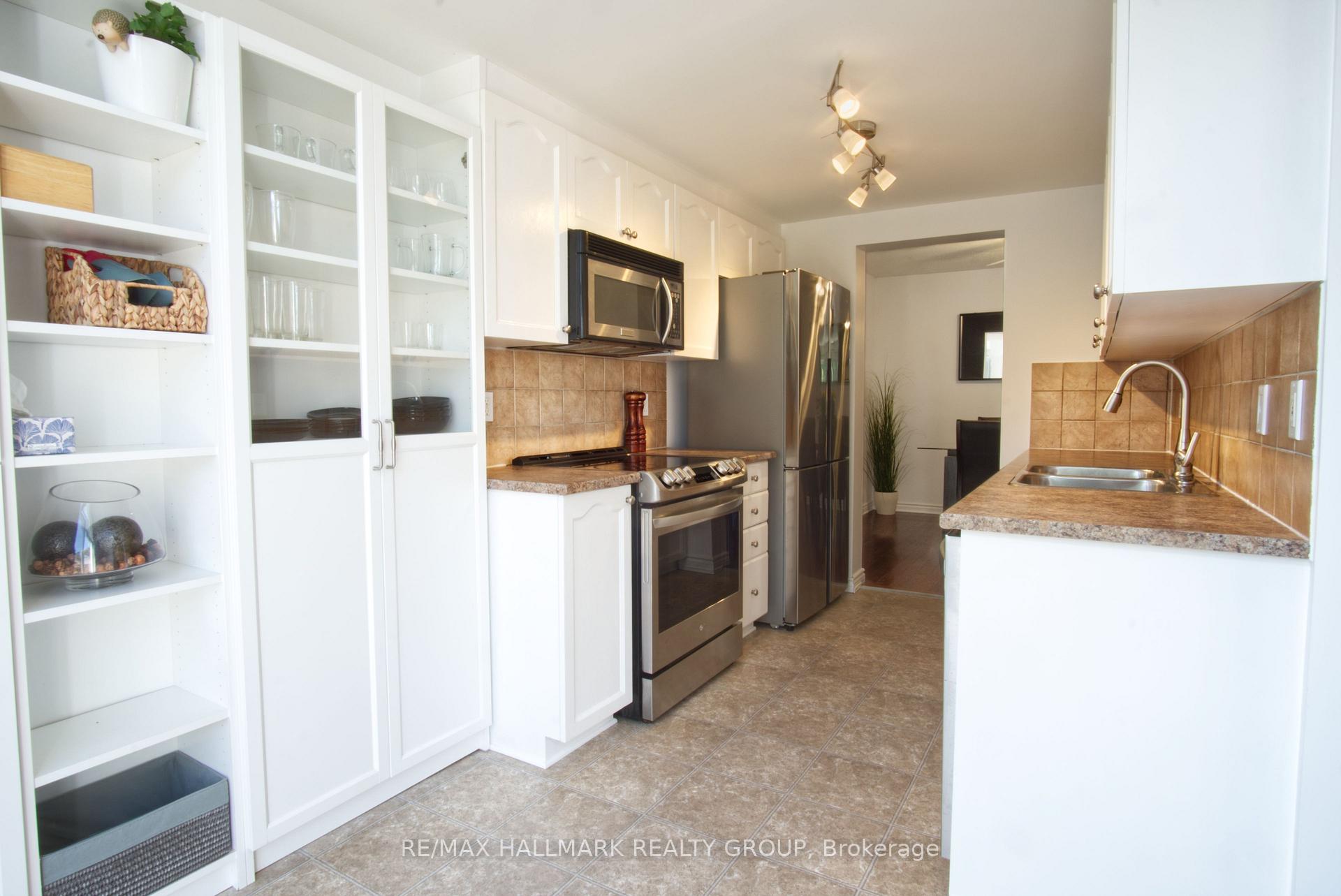 Photo 10 of 2239 Brockstone Crescent, Ottawa, Avalon East — HOMEH