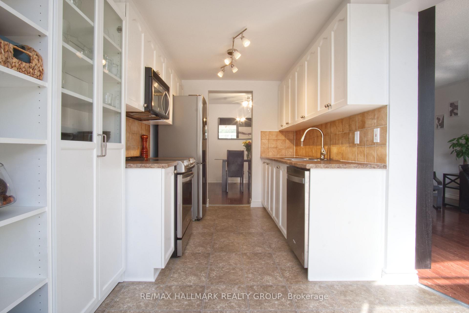 Photo 11 of 2239 Brockstone Crescent, Ottawa, Avalon East — HOMEH
