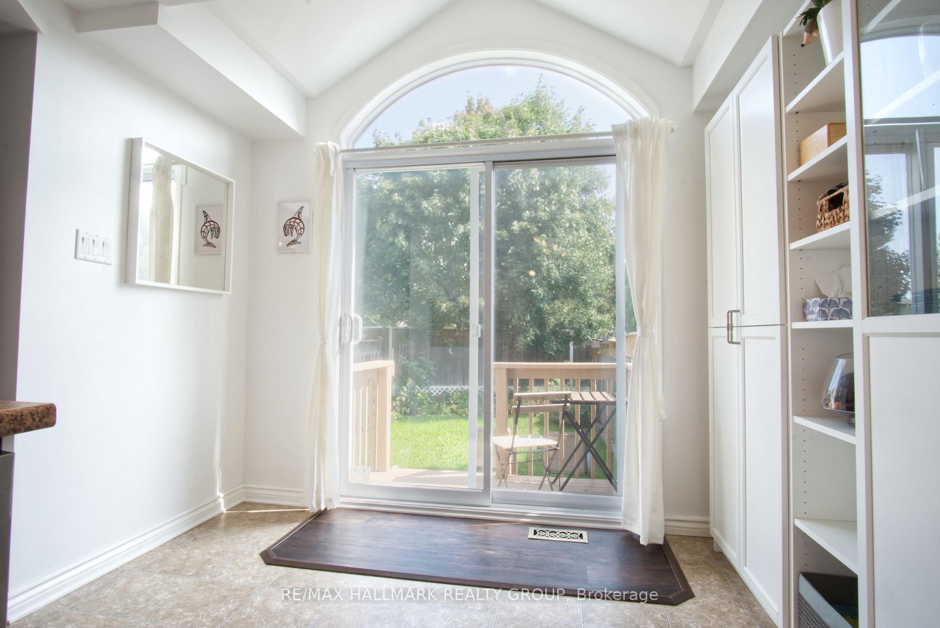 Photo 12 of 2239 Brockstone Crescent, Ottawa, Avalon East — HOMEH