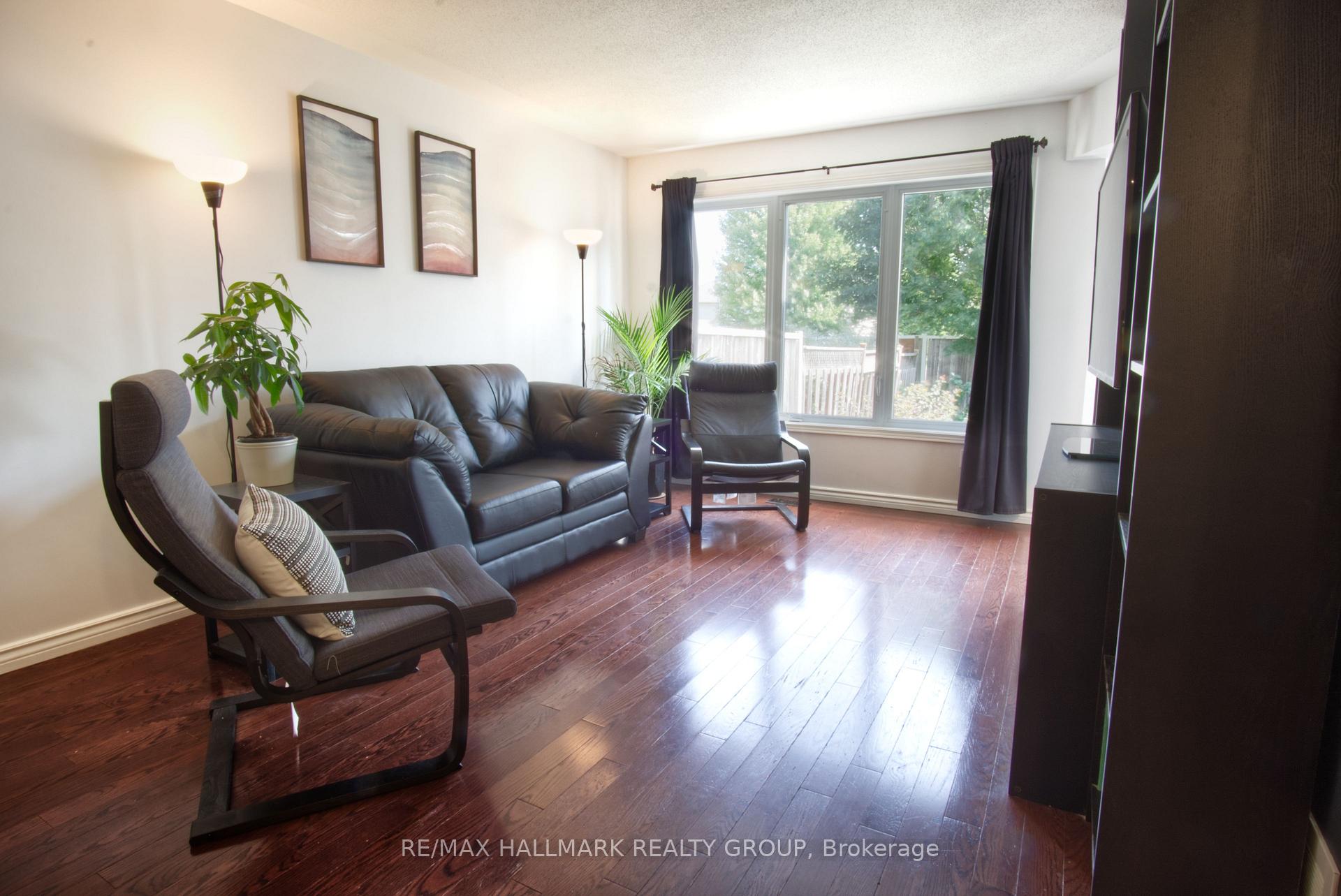 Photo 13 of 2239 Brockstone Crescent, Ottawa, Avalon East — HOMEH