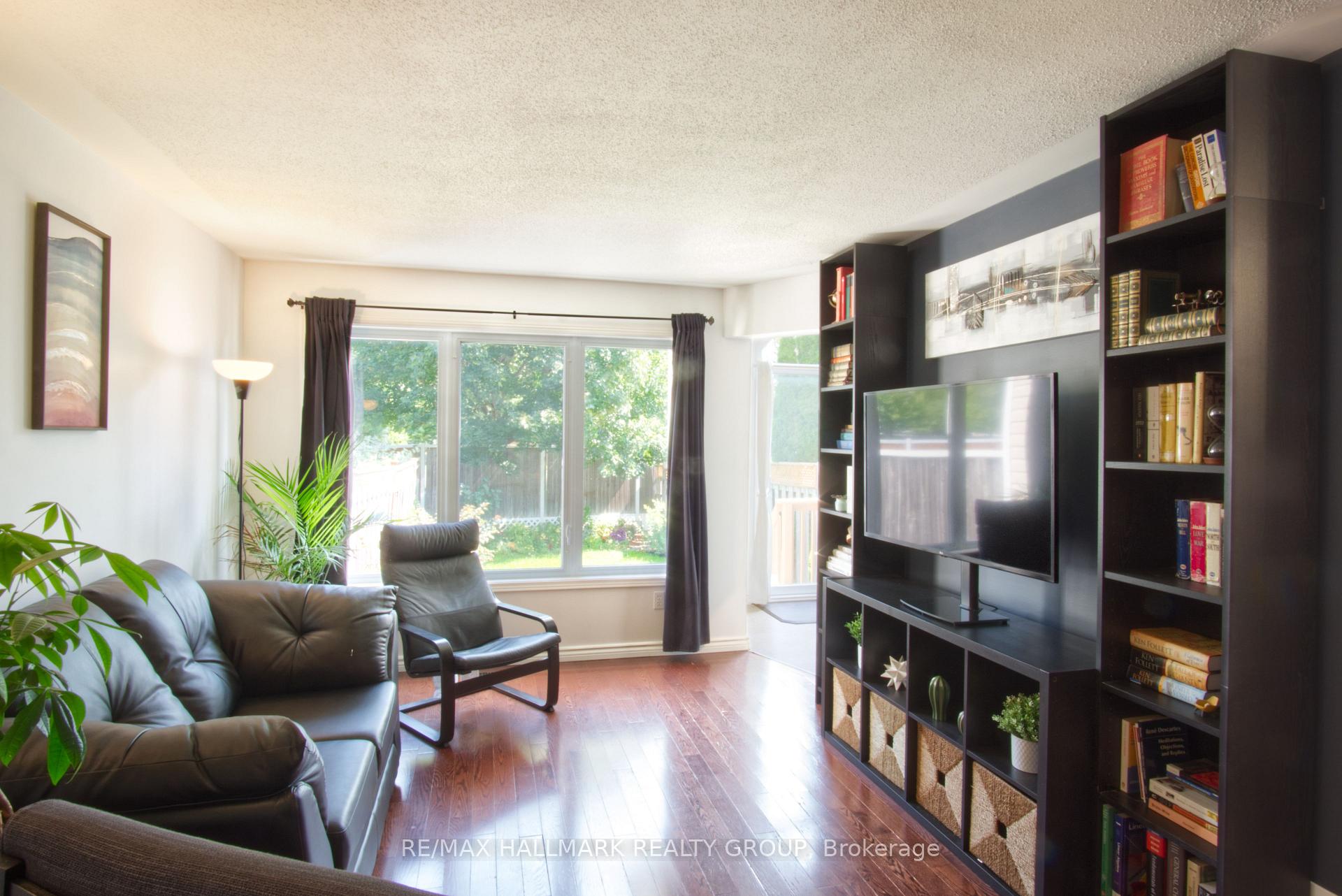 Photo 15 of 2239 Brockstone Crescent, Ottawa, Avalon East — HOMEH