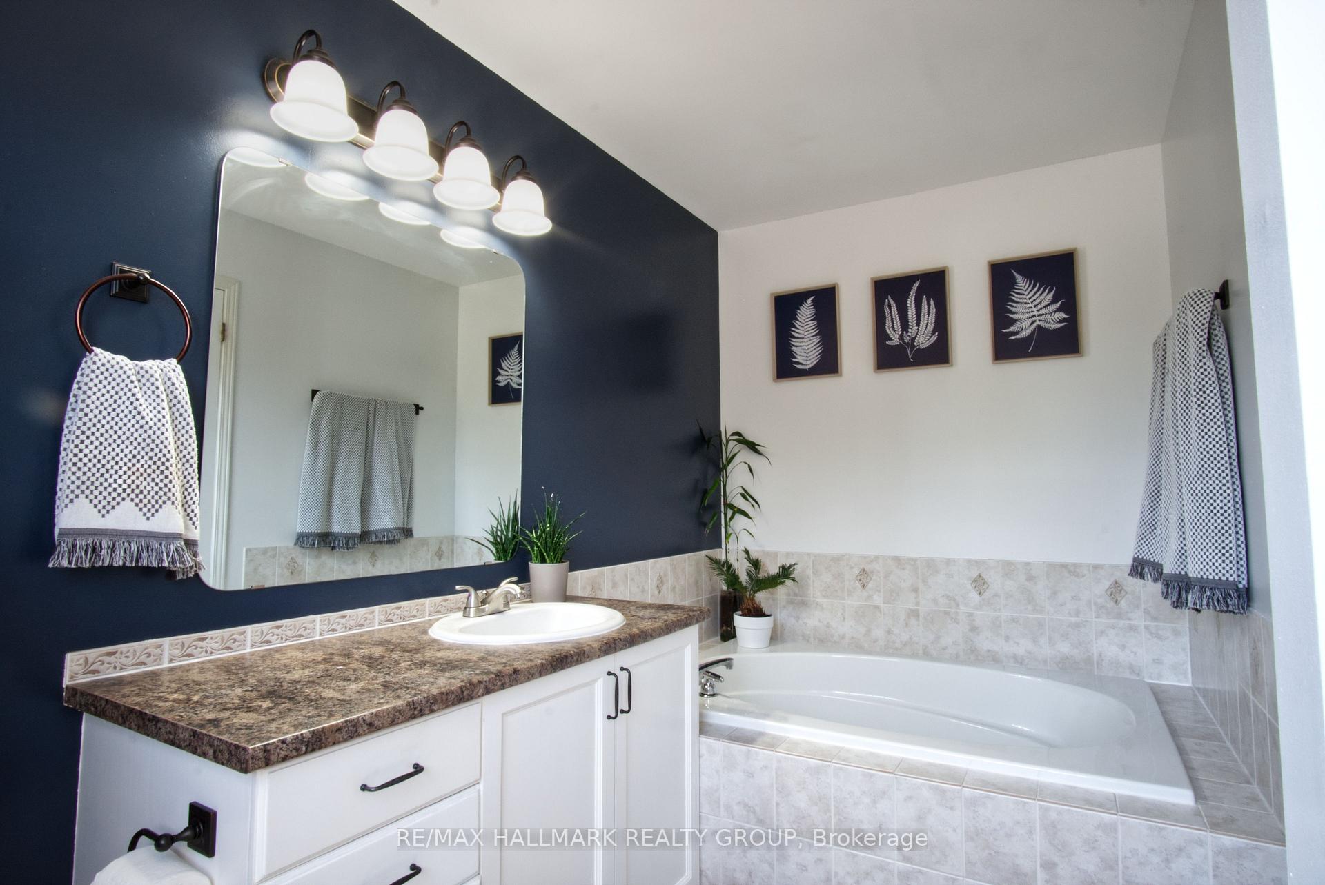Photo 20 of 2239 Brockstone Crescent, Ottawa, Avalon East — HOMEH
