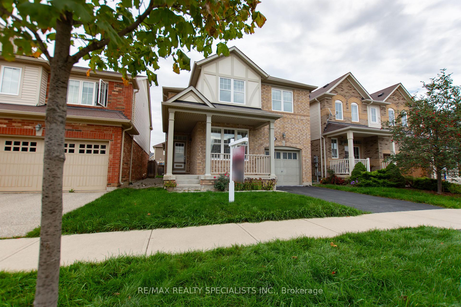 Photo 2 of Unit Basement, 889 Minchin Way, Milton, Harrison — HOMEH