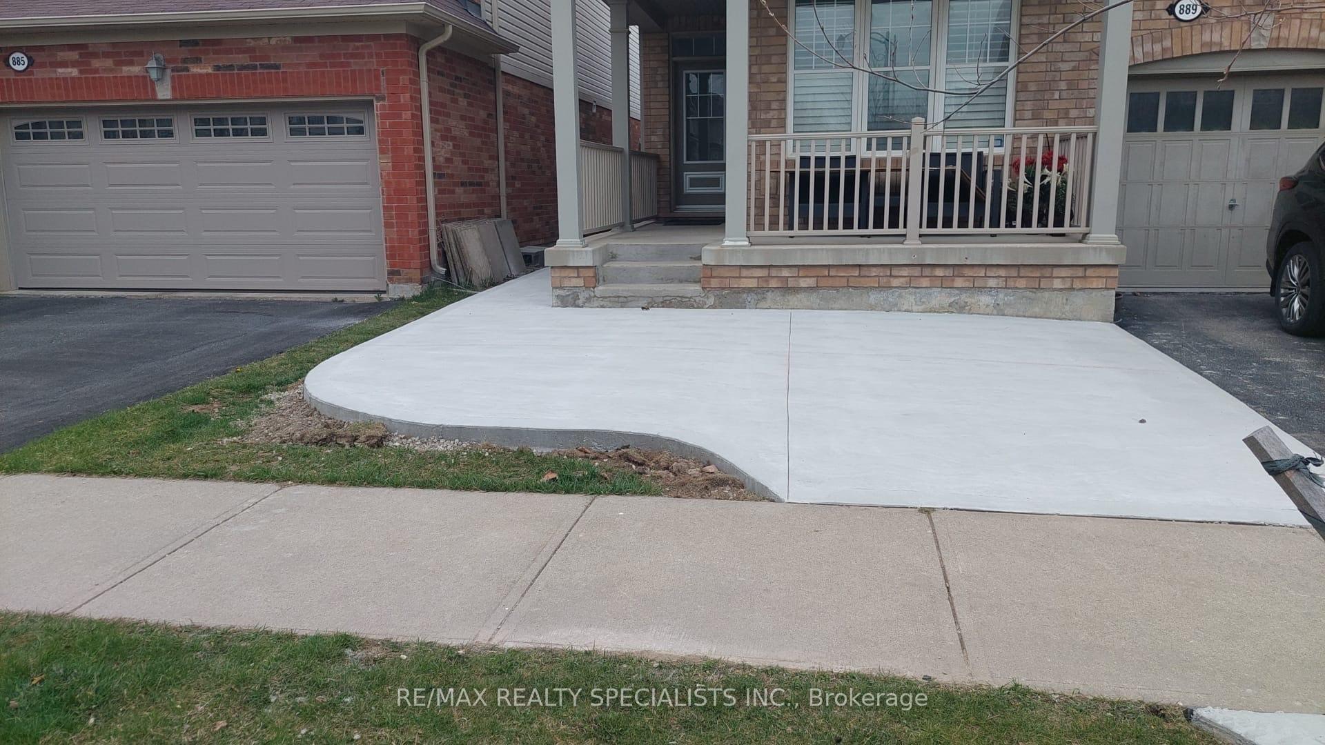 Photo 3 of Unit Basement, 889 Minchin Way, Milton, Harrison — HOMEH