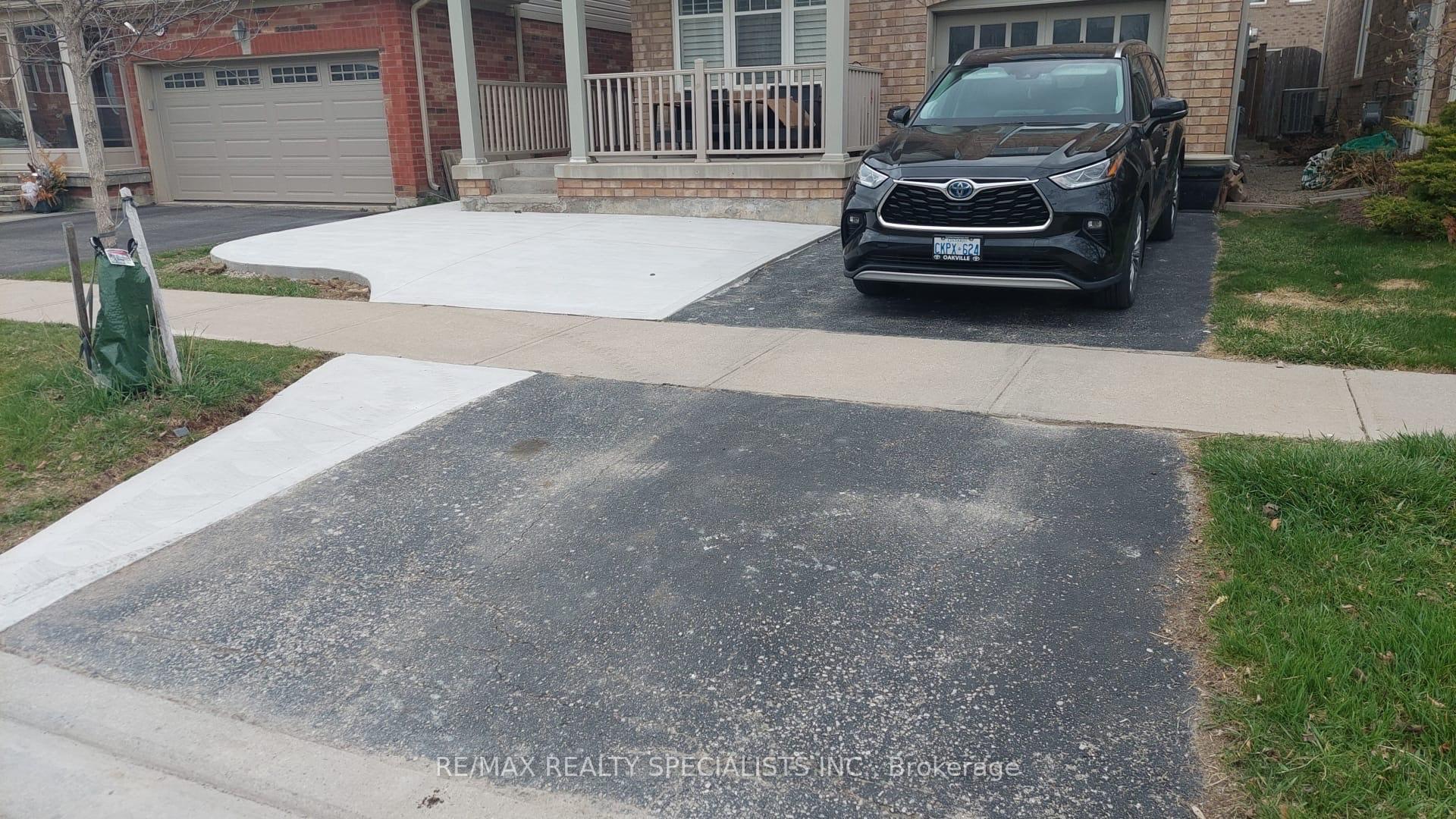 Photo 4 of Unit Basement, 889 Minchin Way, Milton, Harrison — HOMEH