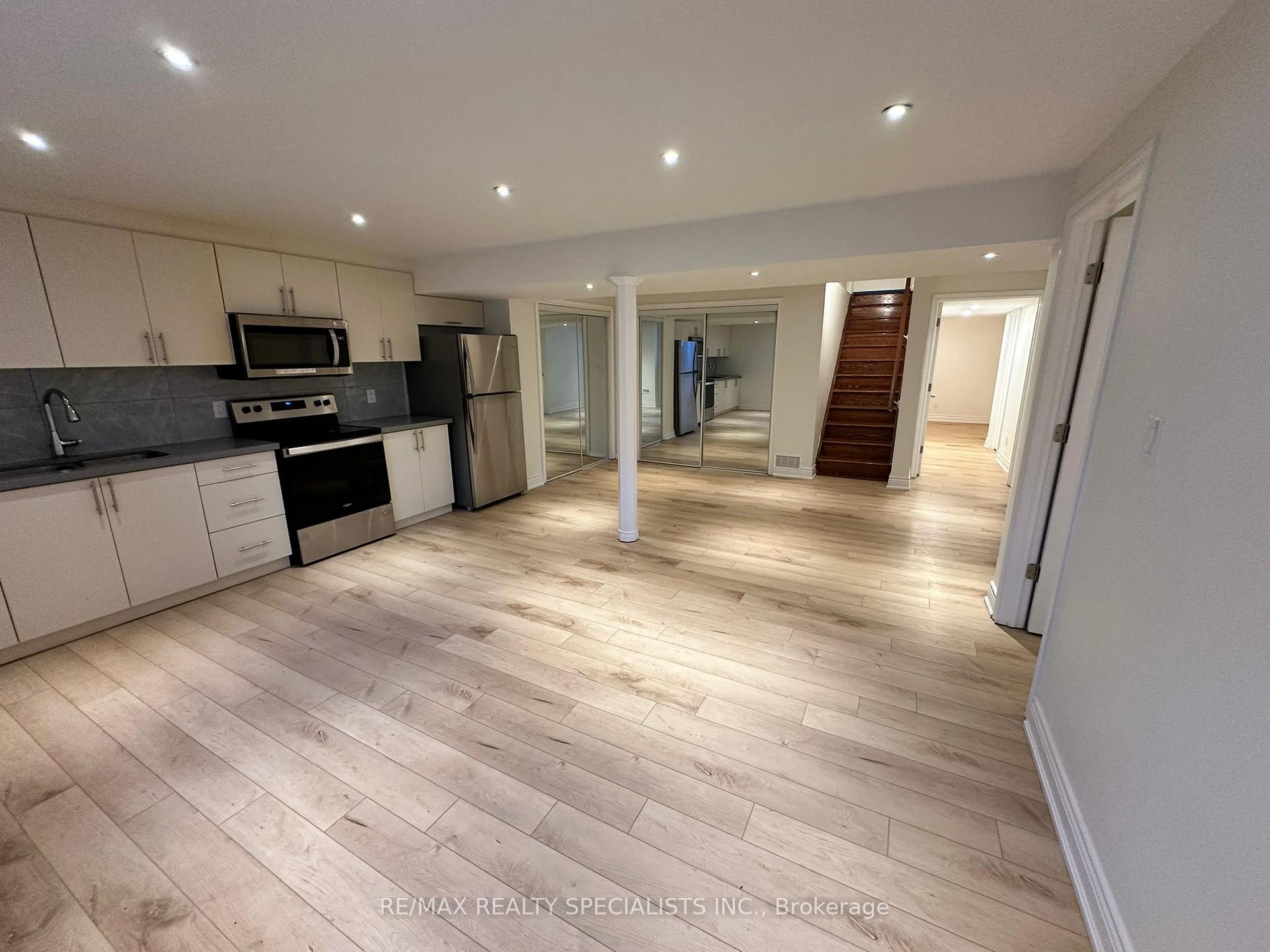 Photo 7 of Unit Basement, 889 Minchin Way, Milton, Harrison — HOMEH