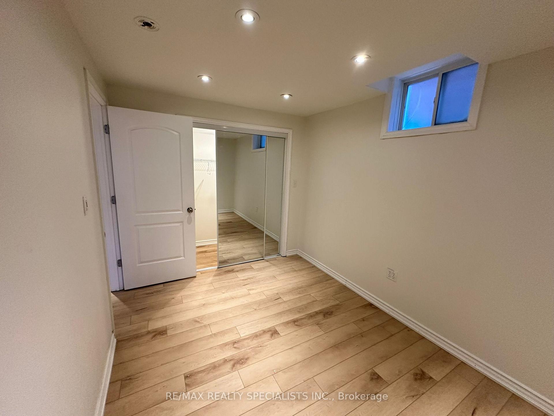 Photo 11 of Unit Basement, 889 Minchin Way, Milton, Harrison — HOMEH