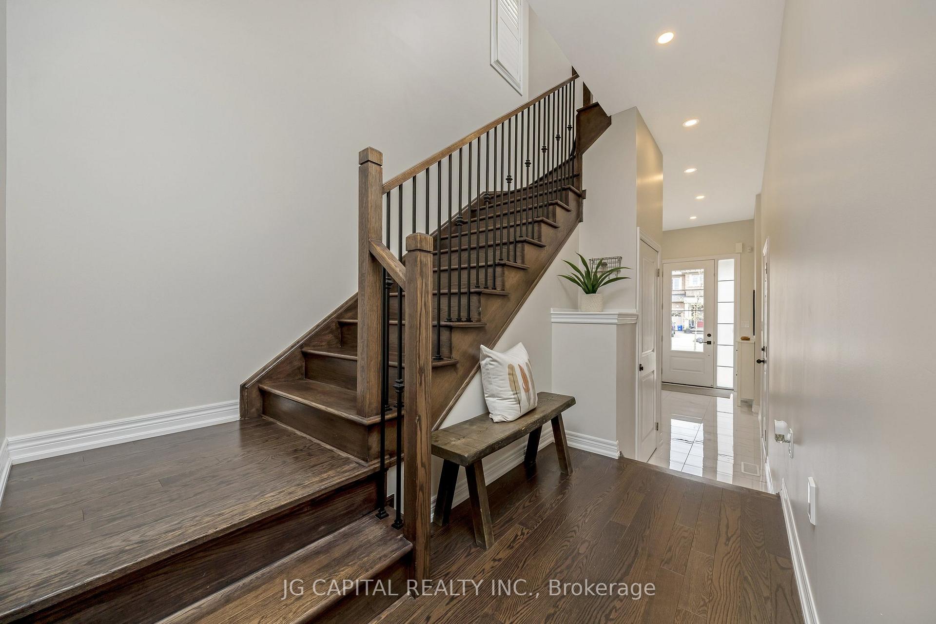 Photo 13 of 1388 Farmstead Drive, Milton, Ford — HOMEH