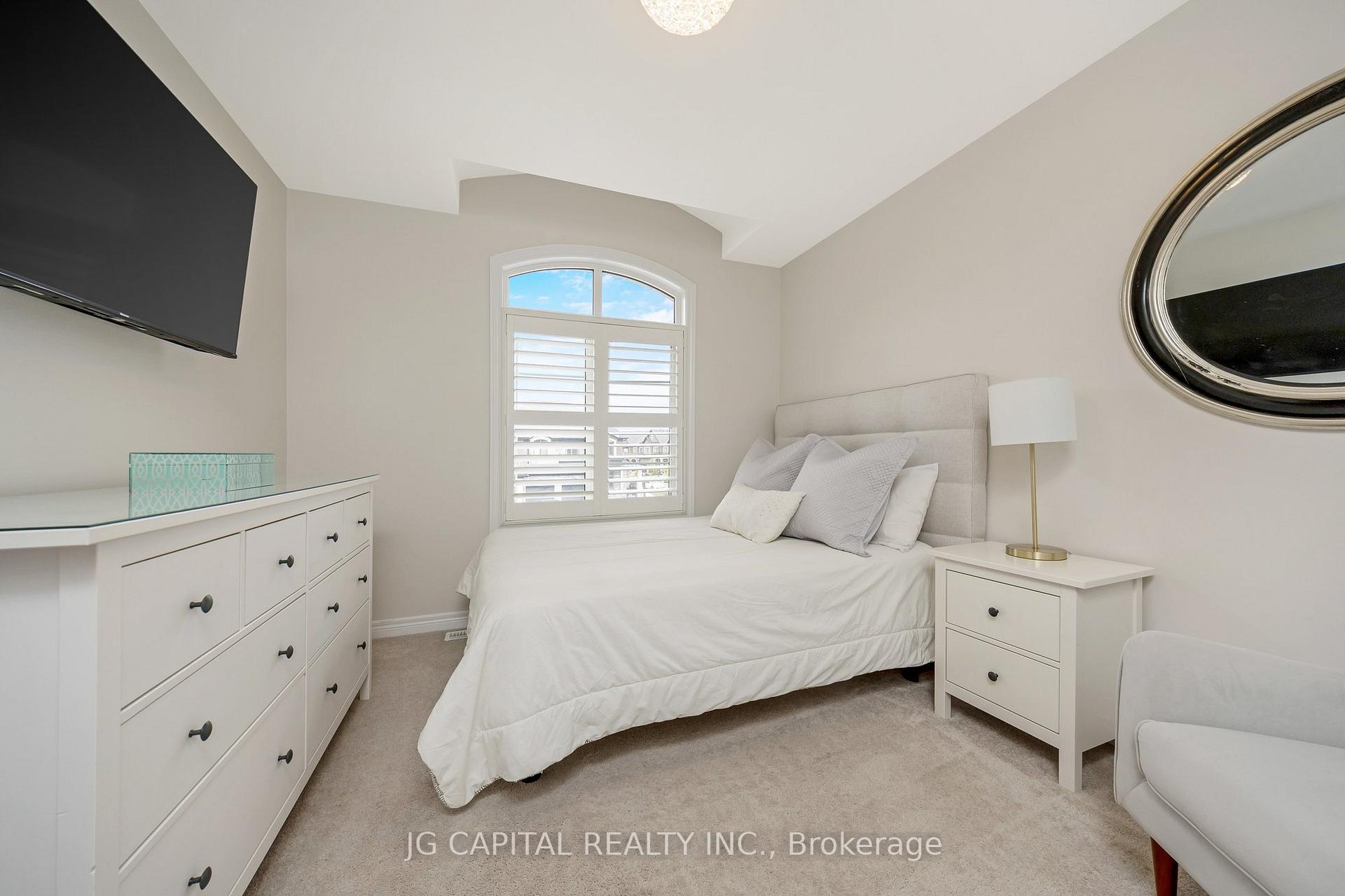 Photo 9 of 1388 Farmstead Drive, Milton, Ford — HOMEH