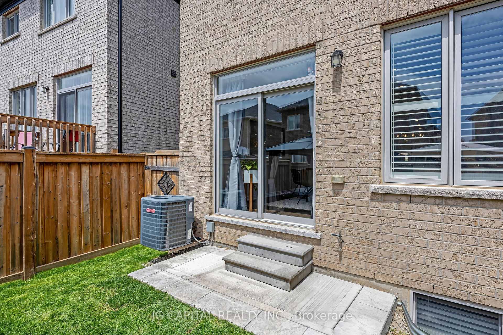 Photo 25 of 1388 Farmstead Drive, Milton, Ford — HOMEH