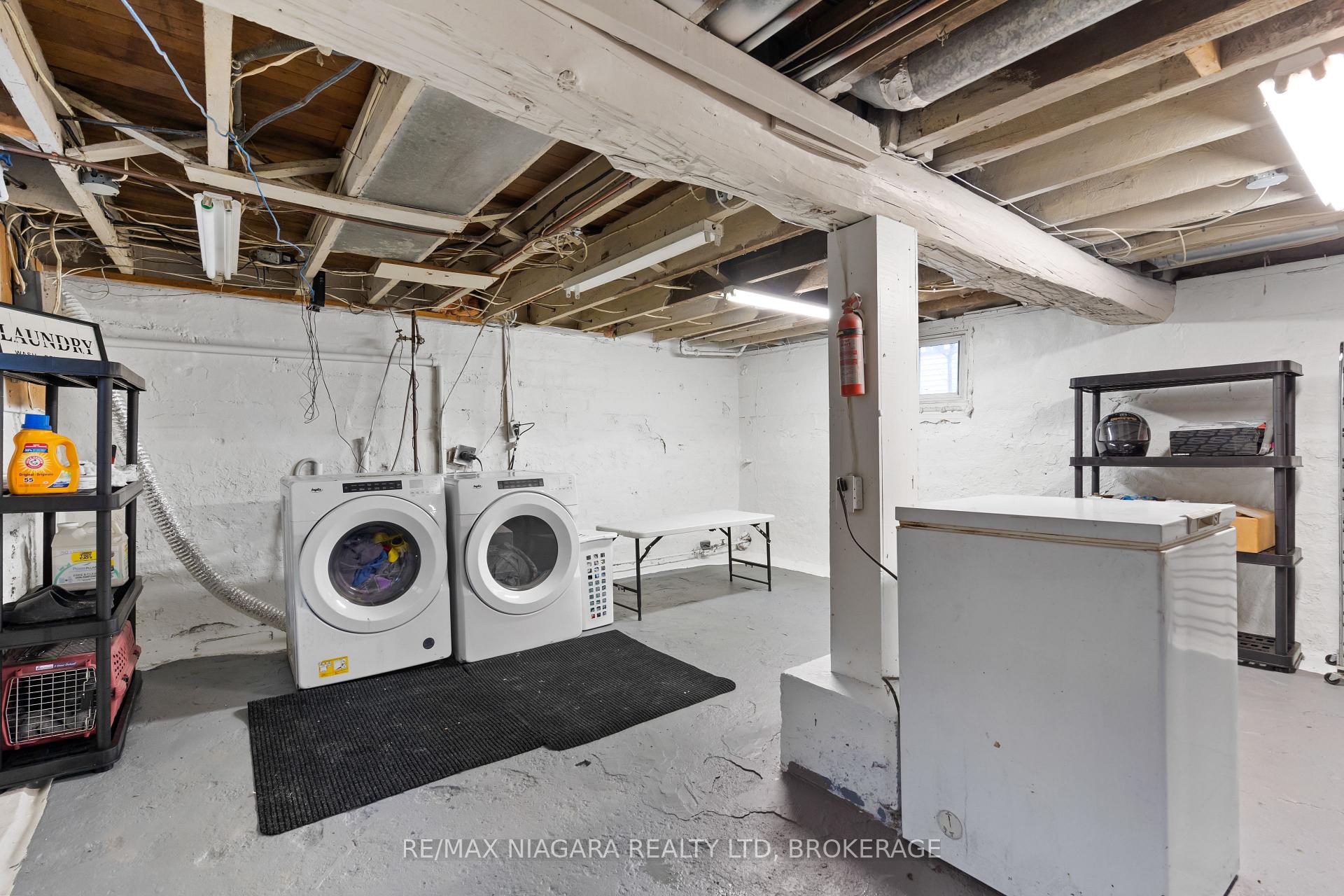 Photo 21 of 4761 Epworth Circle, Niagara Falls, Downtown — HOMEH