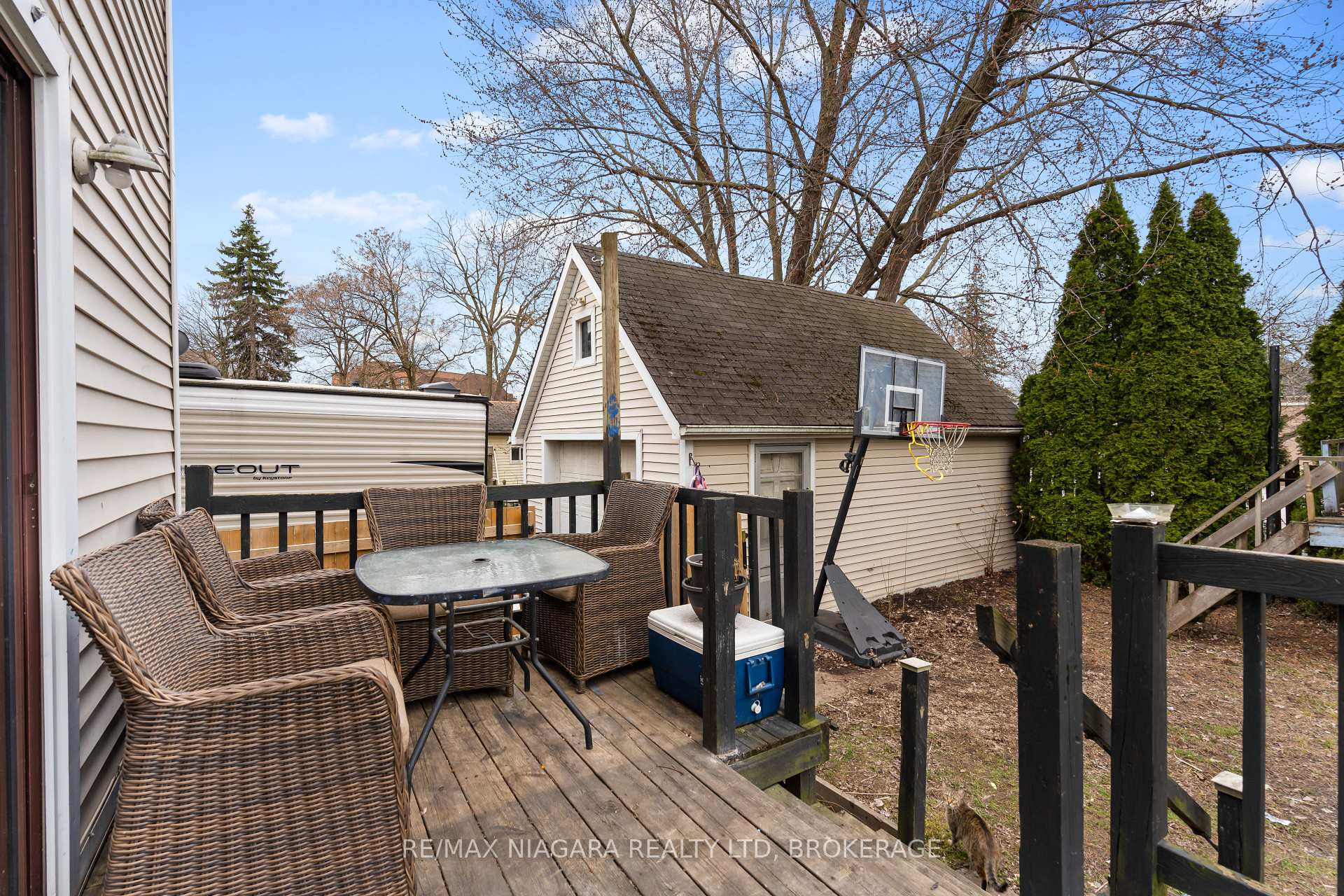 Photo 24 of 4761 Epworth Circle, Niagara Falls, Downtown — HOMEH
