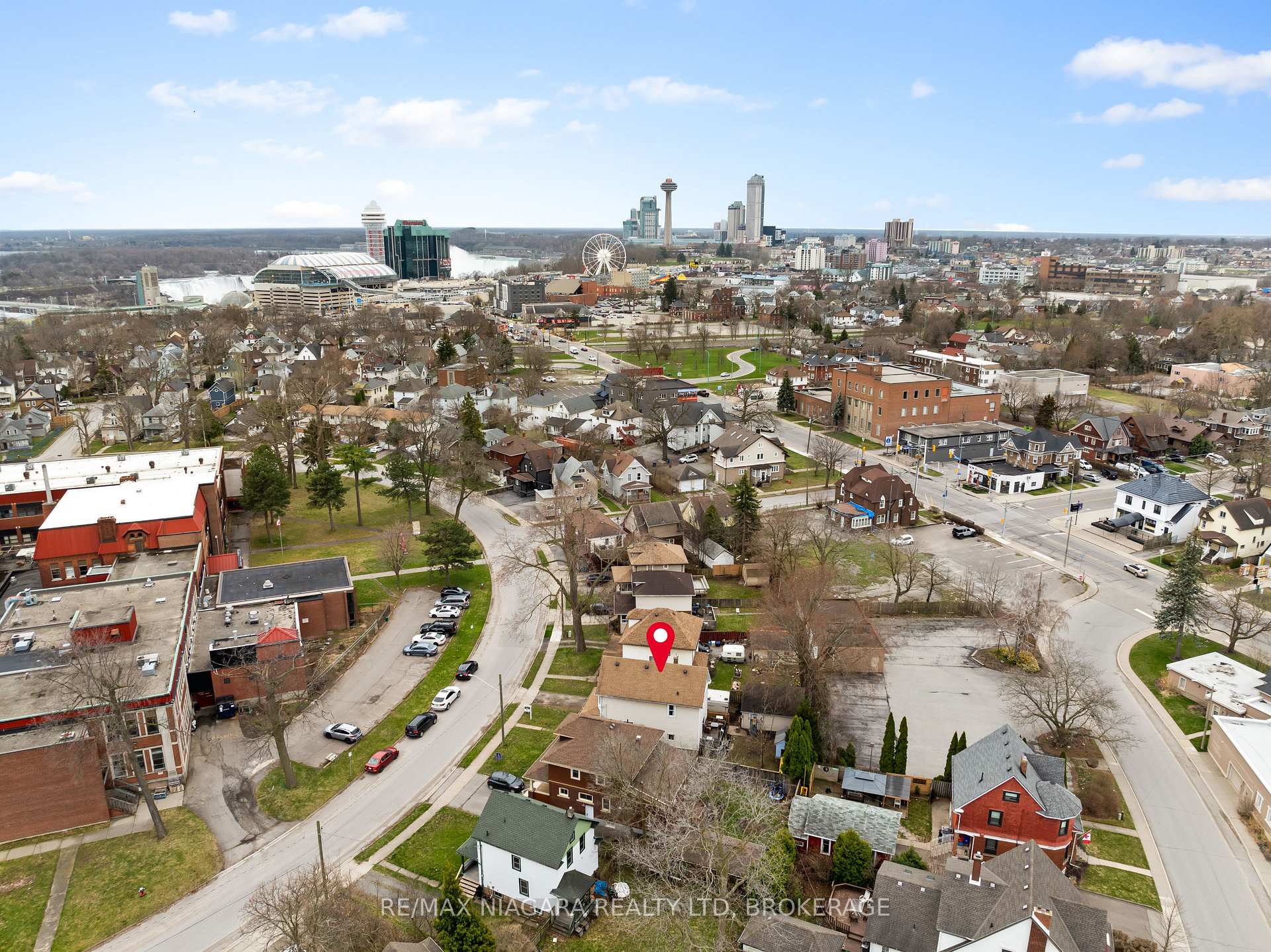 Photo 29 of 4761 Epworth Circle, Niagara Falls, Downtown — HOMEH