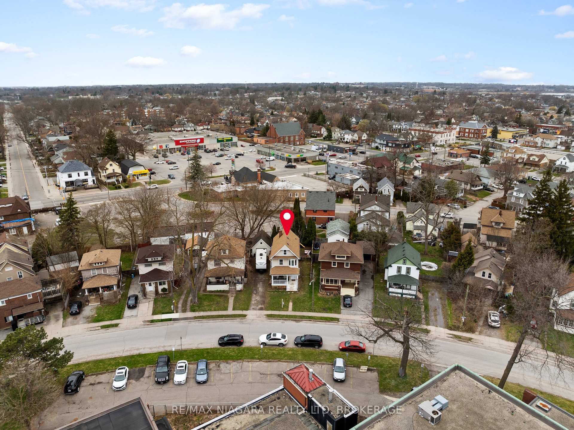 Photo 31 of 4761 Epworth Circle, Niagara Falls, Downtown — HOMEH