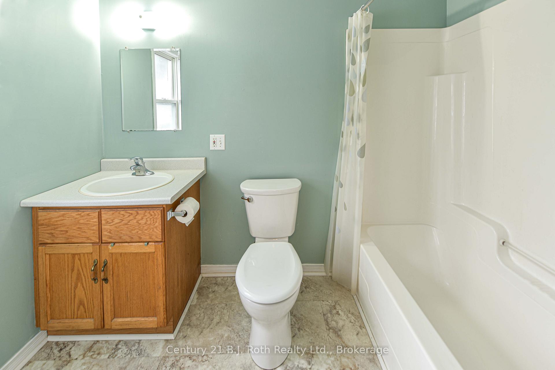 Photo 18 of 313 East Street E, Orillia — HOMEH