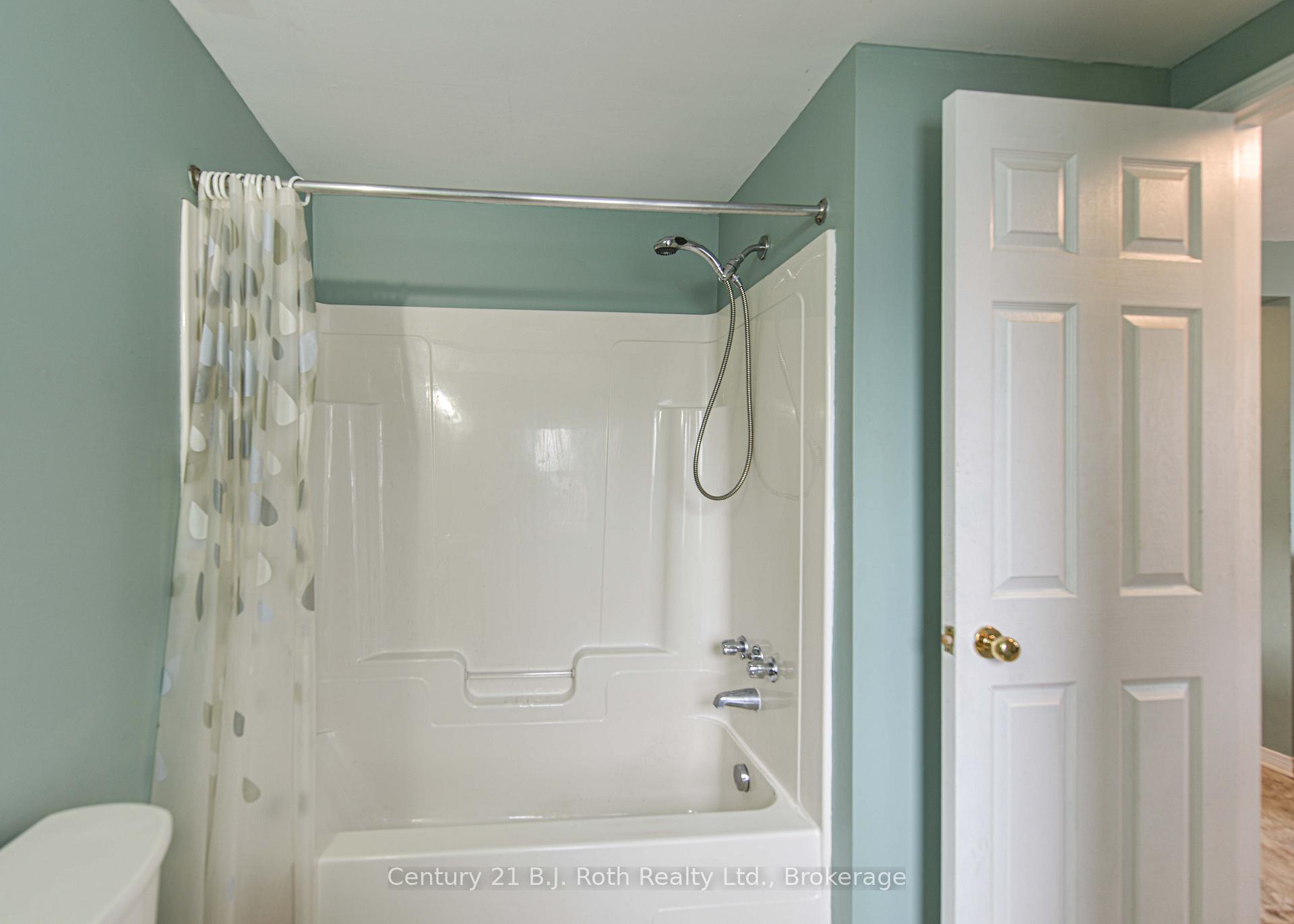 Photo 20 of 313 East Street E, Orillia — HOMEH