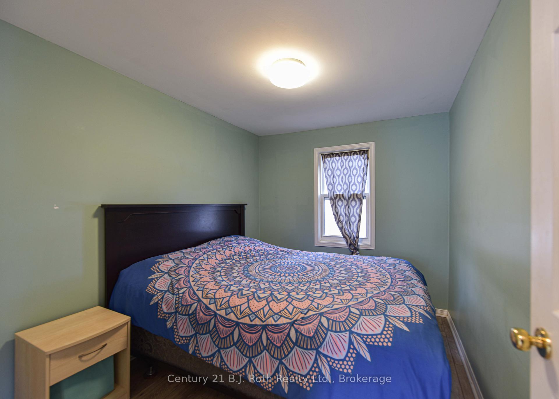 Photo 23 of 313 East Street E, Orillia — HOMEH