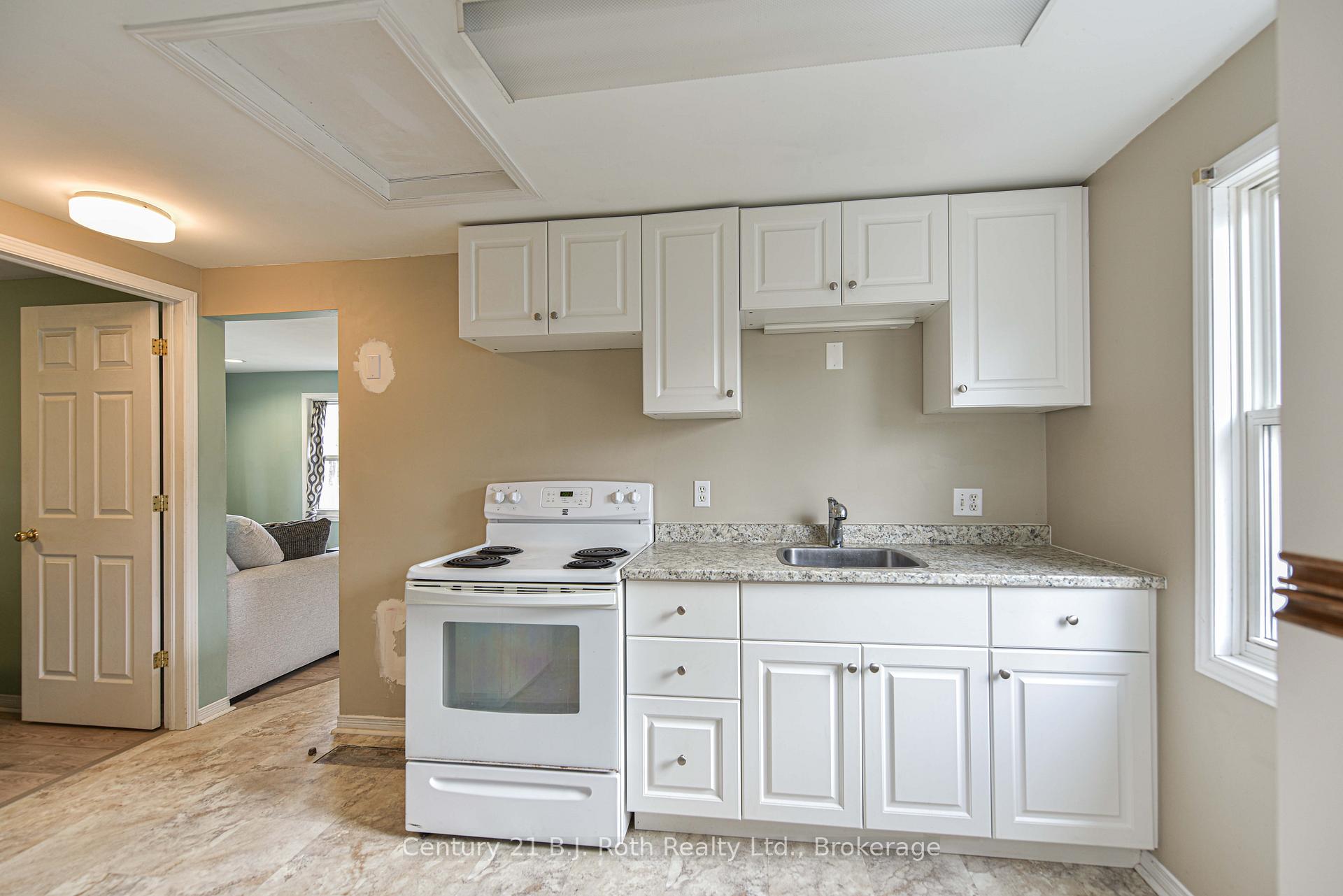 Photo 27 of 313 East Street E, Orillia — HOMEH