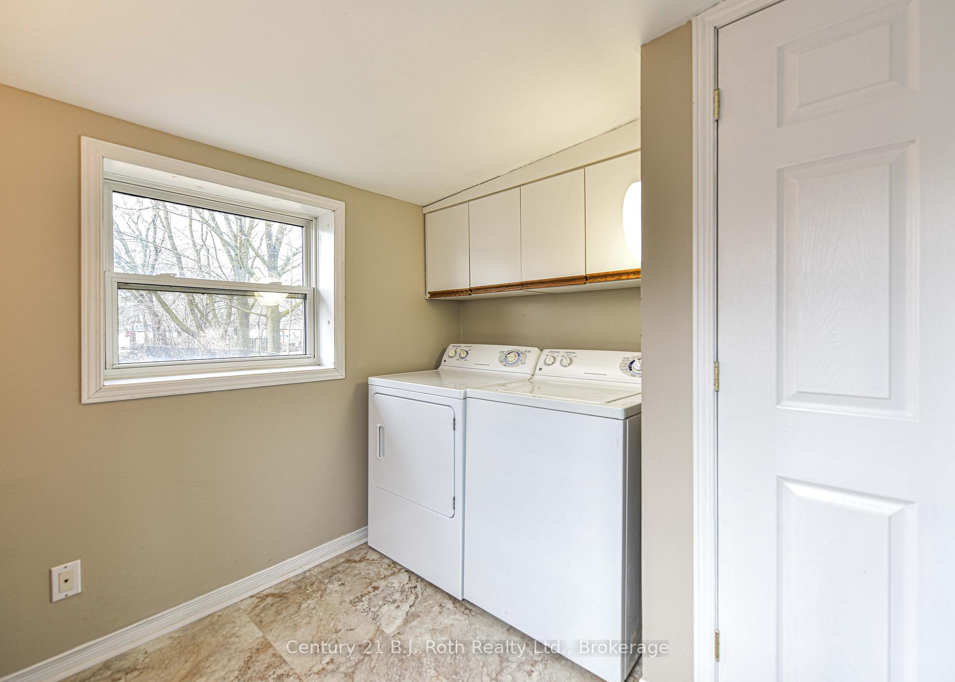 Photo 31 of 313 East Street E, Orillia — HOMEH