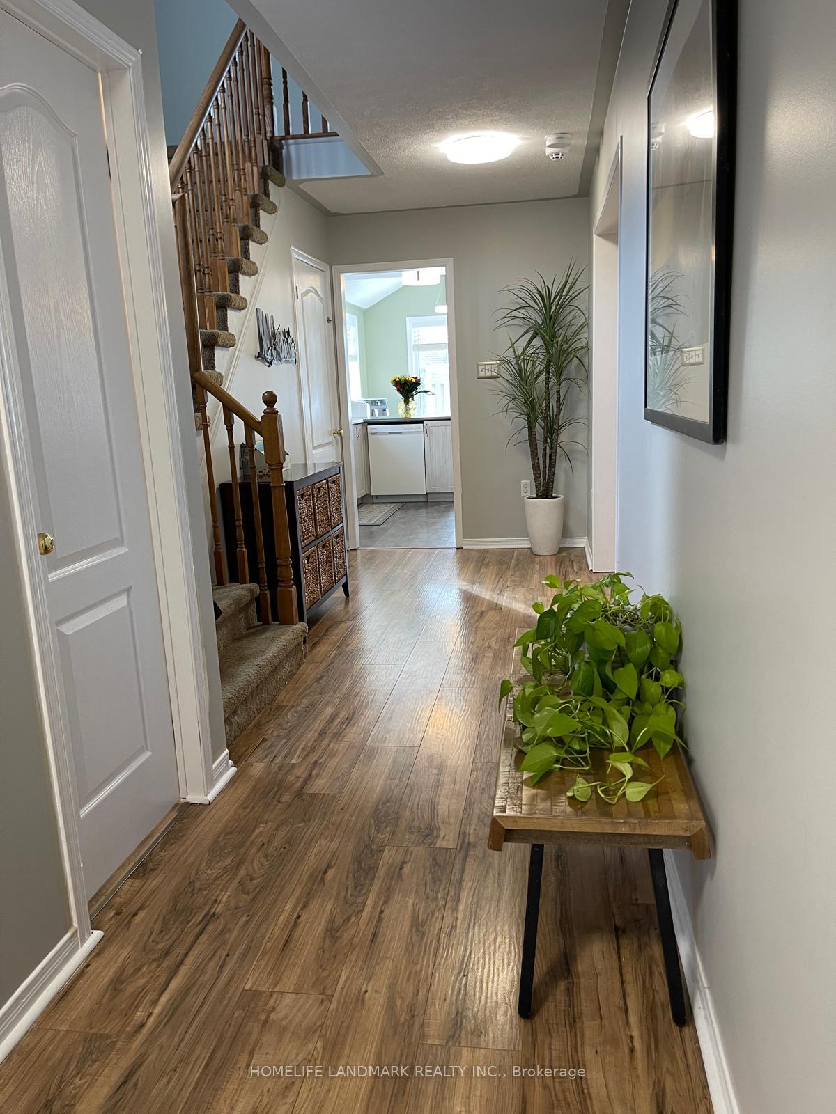 Photo 3 of 119 Julia Crescent, Orillia — HOMEH