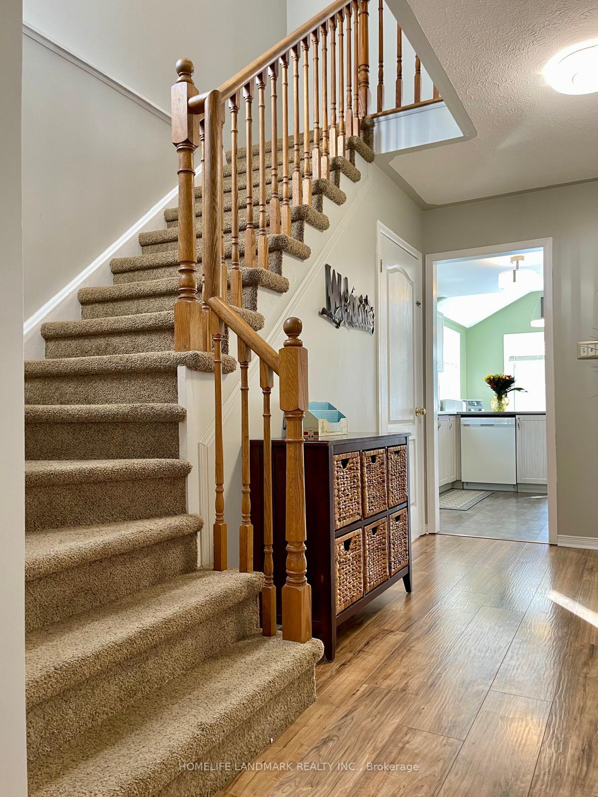 Photo 4 of 119 Julia Crescent, Orillia — HOMEH