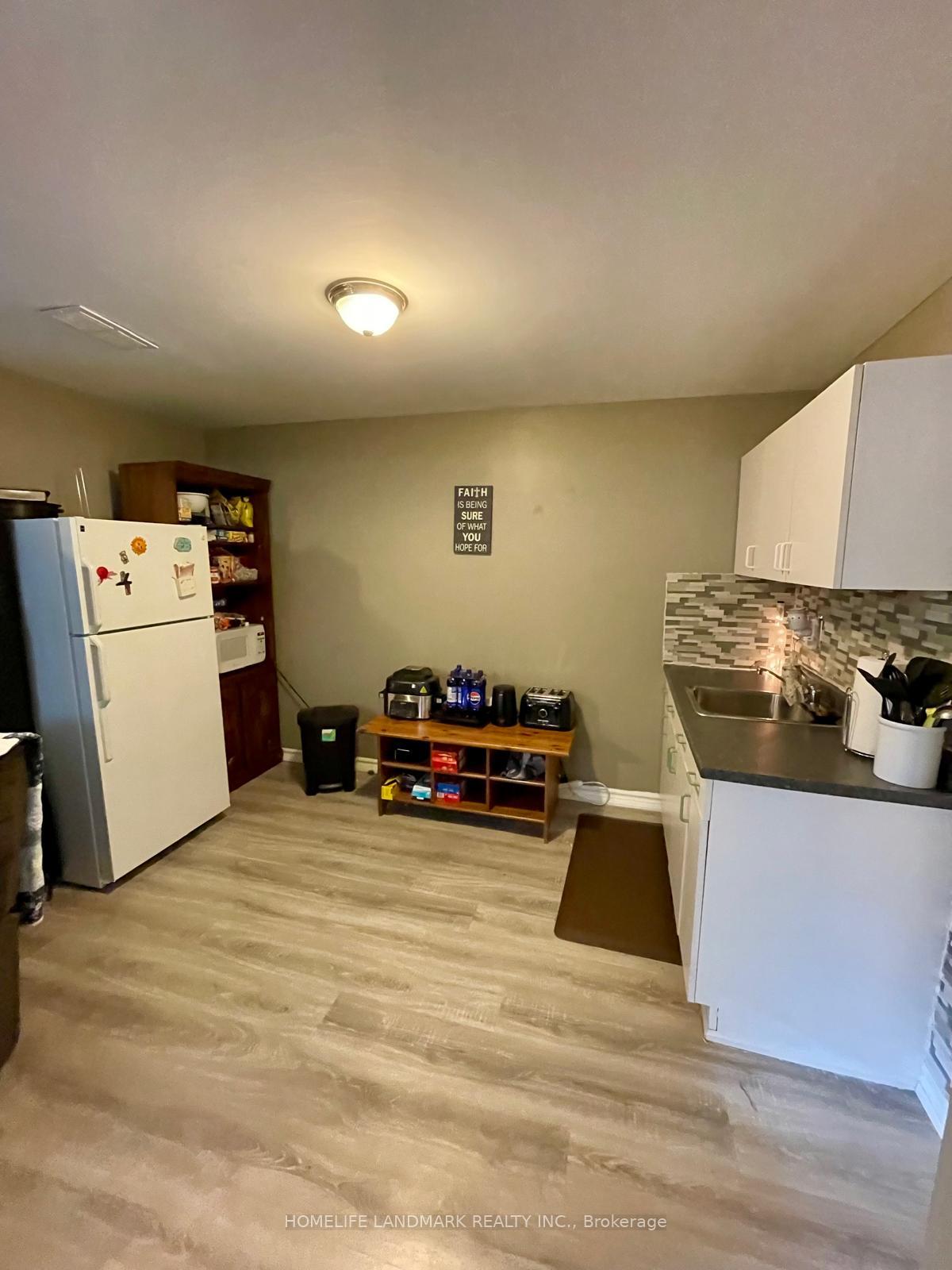 Photo 23 of 119 Julia Crescent, Orillia — HOMEH