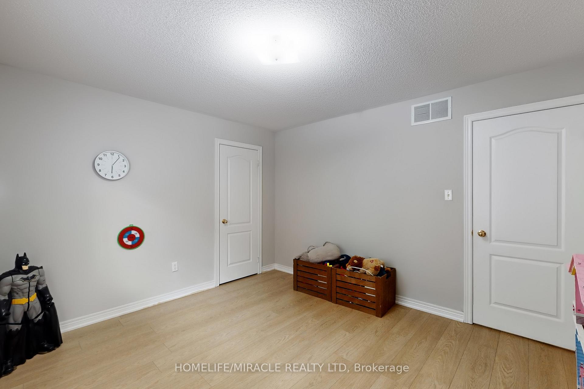 Photo 25 of 467 Willmott Crescent, Milton, Clarke — HOMEH