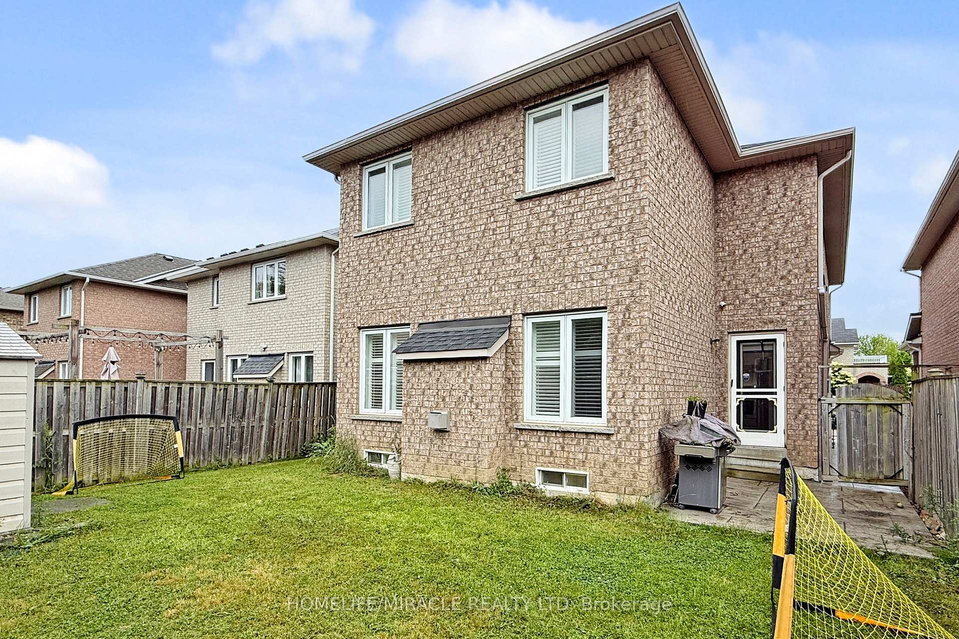 Photo 31 of 467 Willmott Crescent, Milton, Clarke — HOMEH